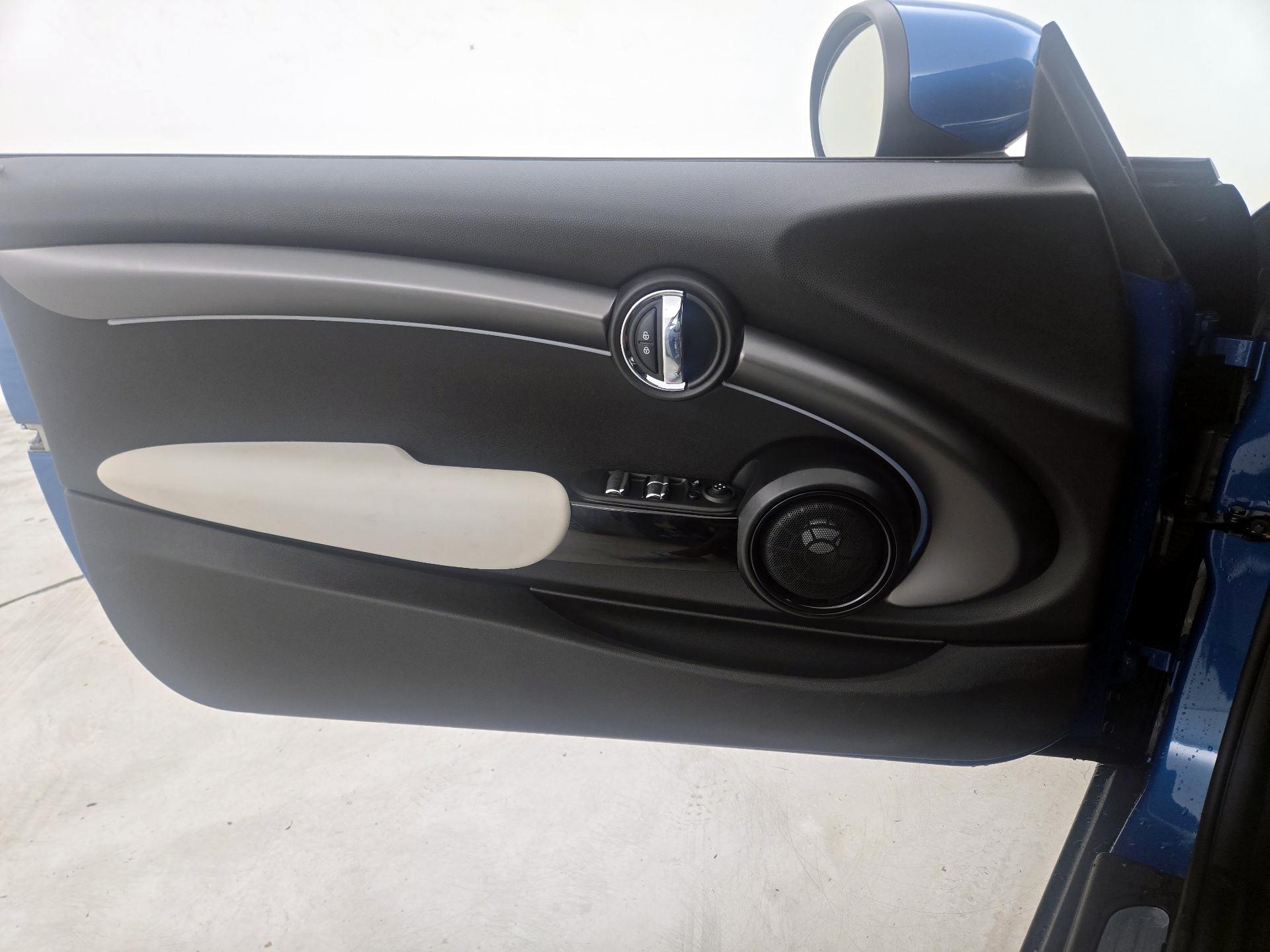 Thumbnail: 2023 MINI Cooper - 12