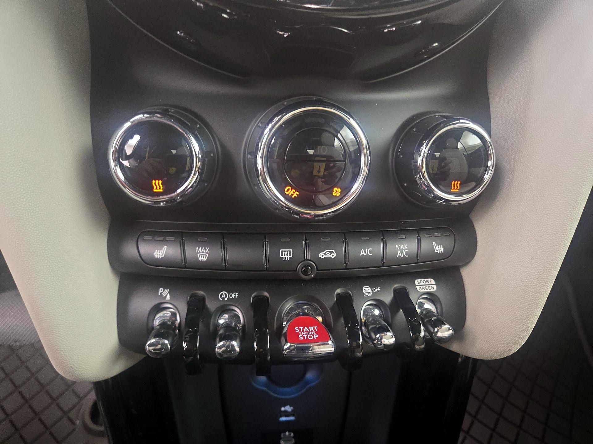 Thumbnail: 2023 MINI Cooper - 17