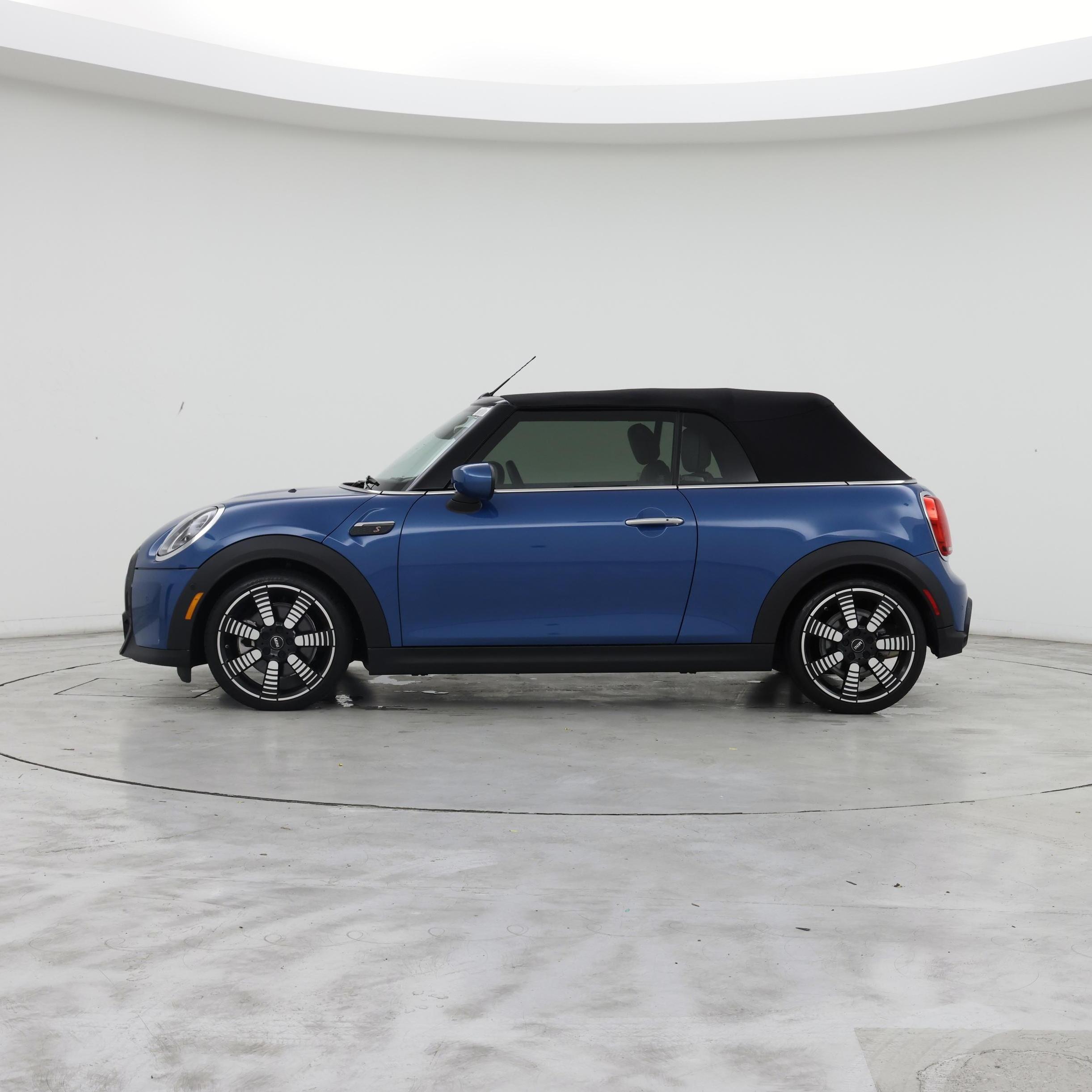Thumbnail: 2023 MINI Cooper - 3