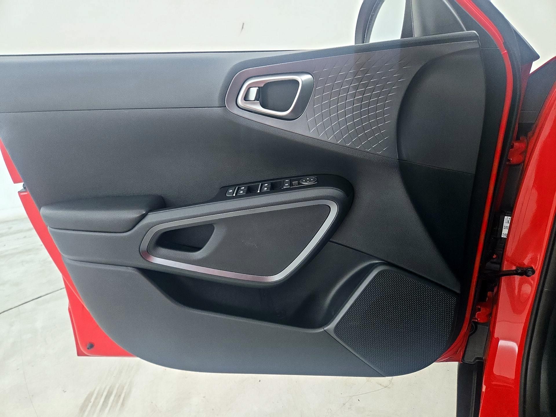 Thumbnail: 2021 Kia Soul - 12