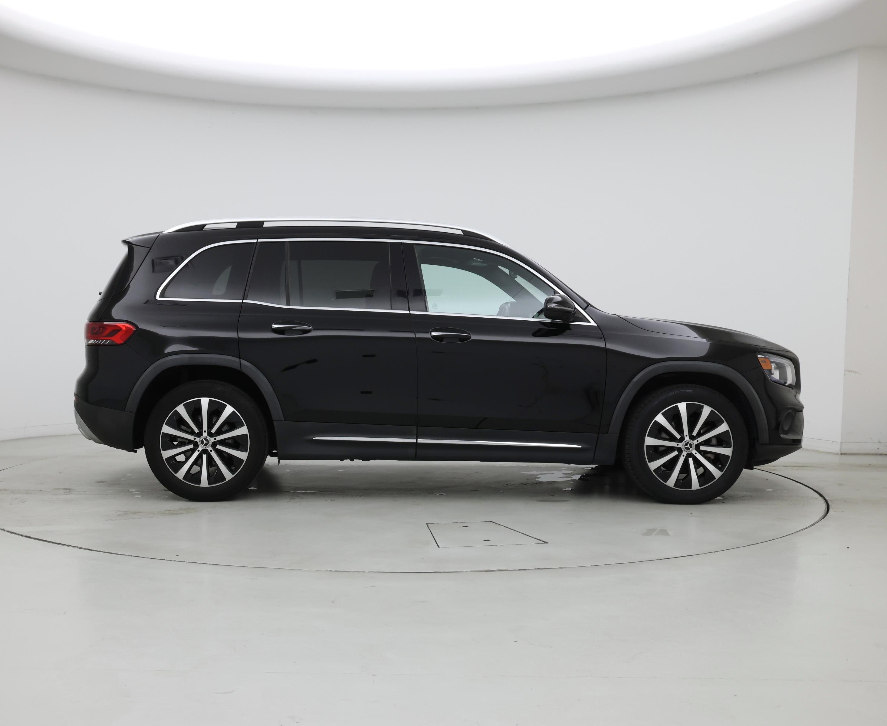 Thumbnail: 2023 Mercedes-Benz GLB - 7