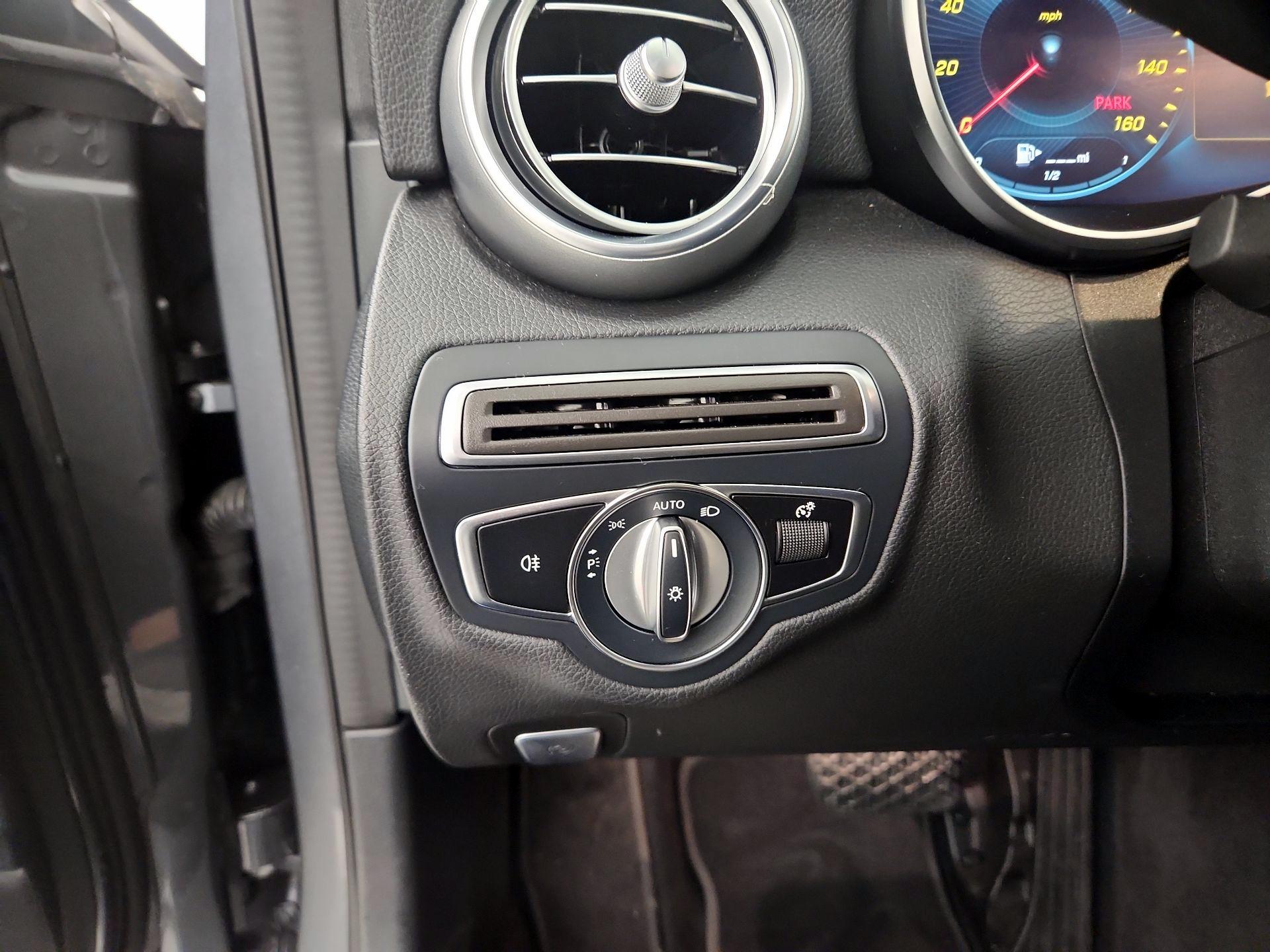 Thumbnail: 2021 Mercedes-Benz C-Class - 13