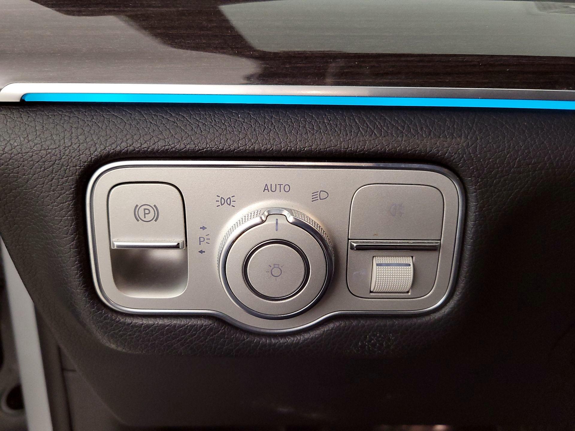 Thumbnail: 2020 Mercedes-Benz GLE - 13