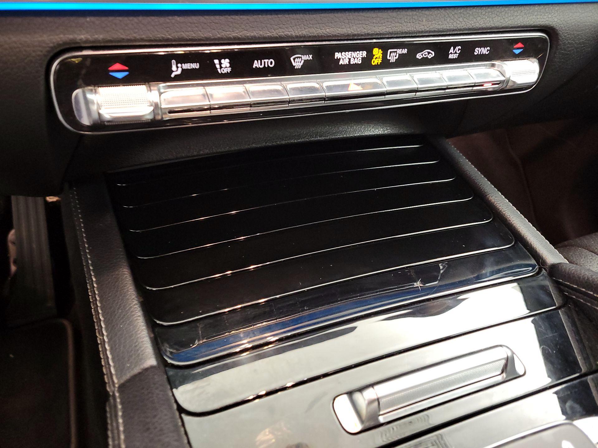 Thumbnail: 2020 Mercedes-Benz GLE - 17