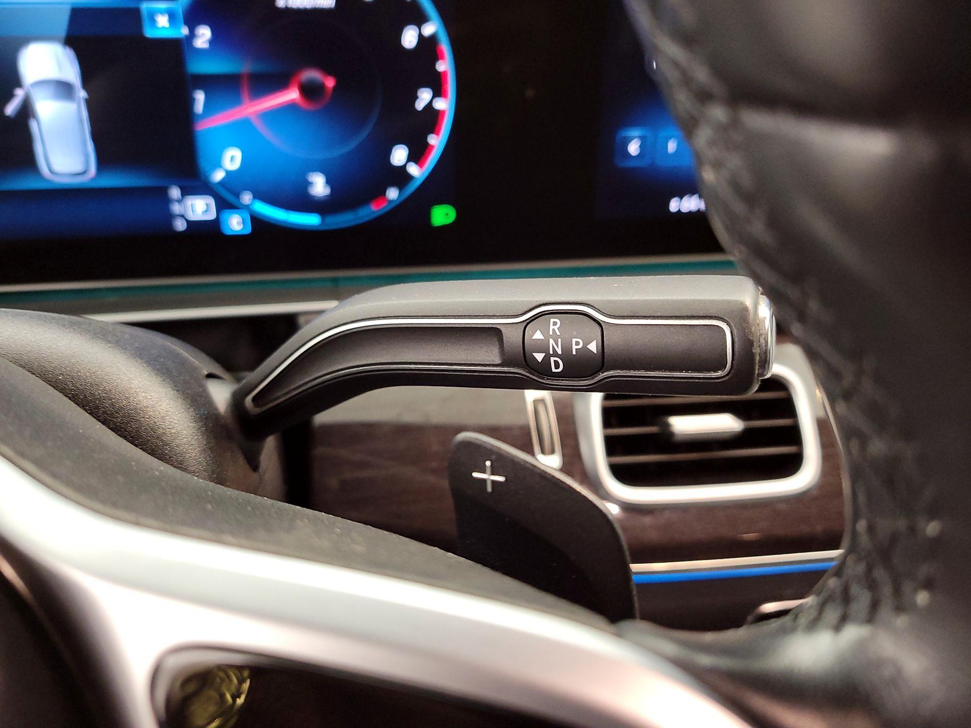 Thumbnail: 2020 Mercedes-Benz GLE - 18