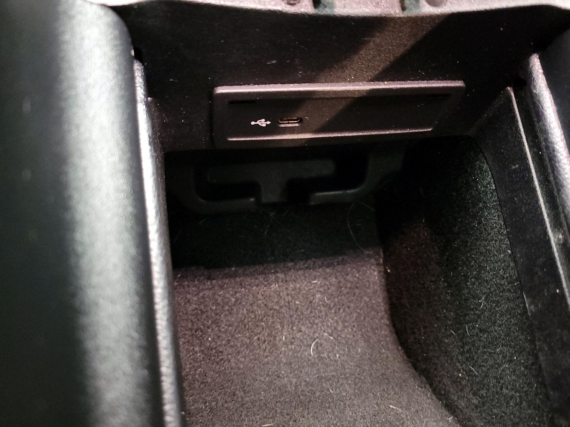 Thumbnail: 2020 Mercedes-Benz GLE - 19