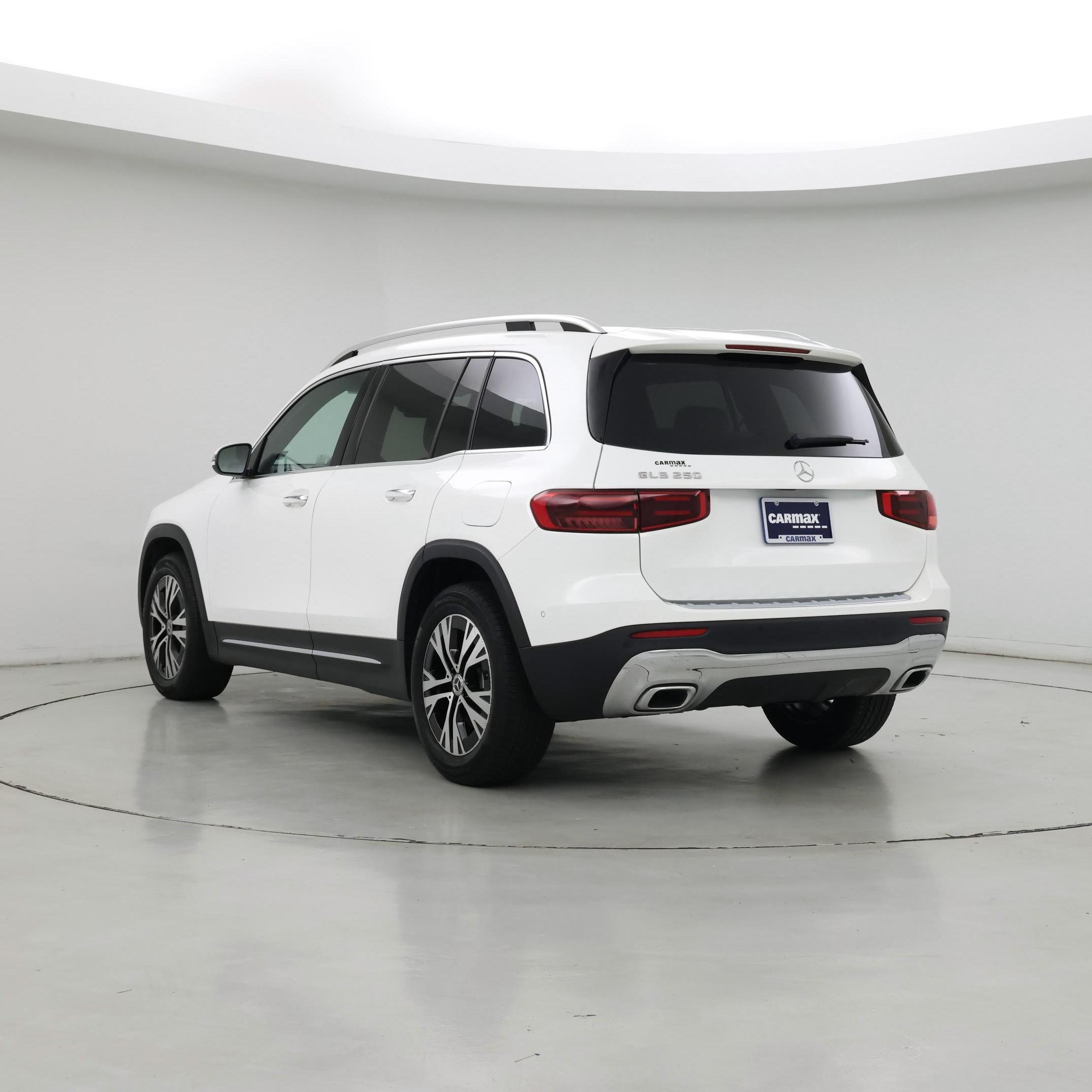 Thumbnail: 2024 Mercedes-Benz GLB - 2