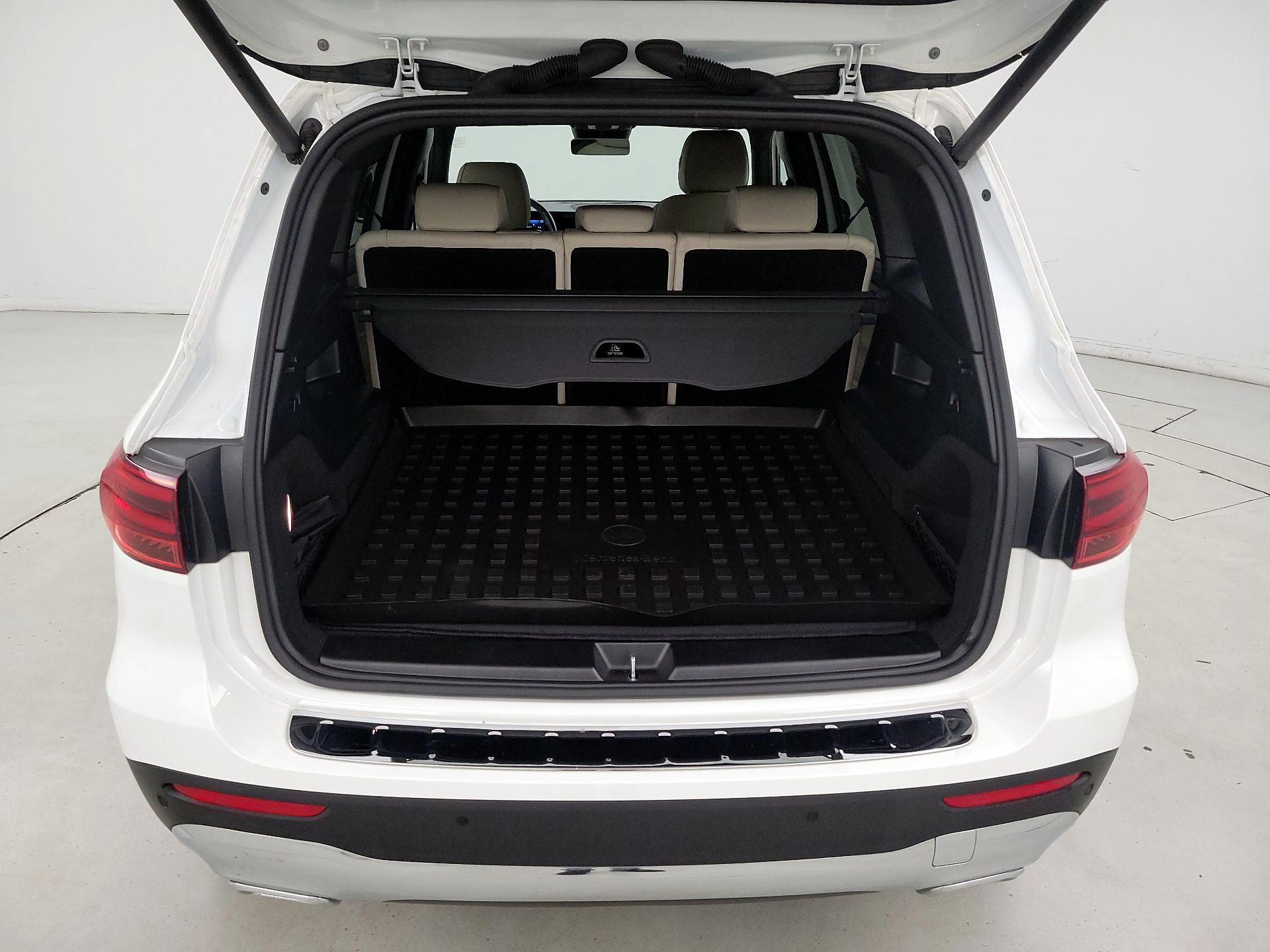 Thumbnail: 2024 Mercedes-Benz GLB - 20
