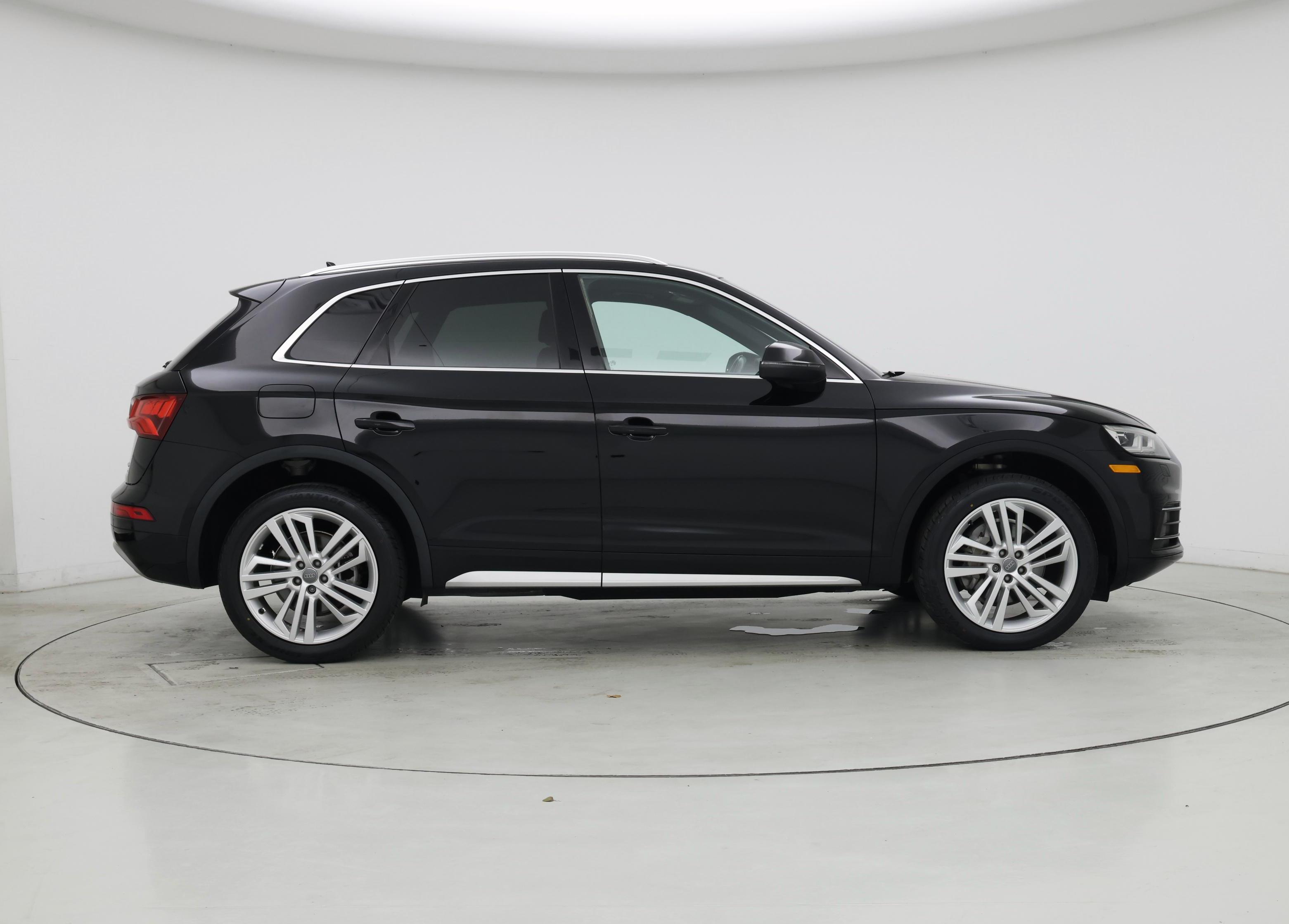 Thumbnail: 2020 Audi Q5 - 7