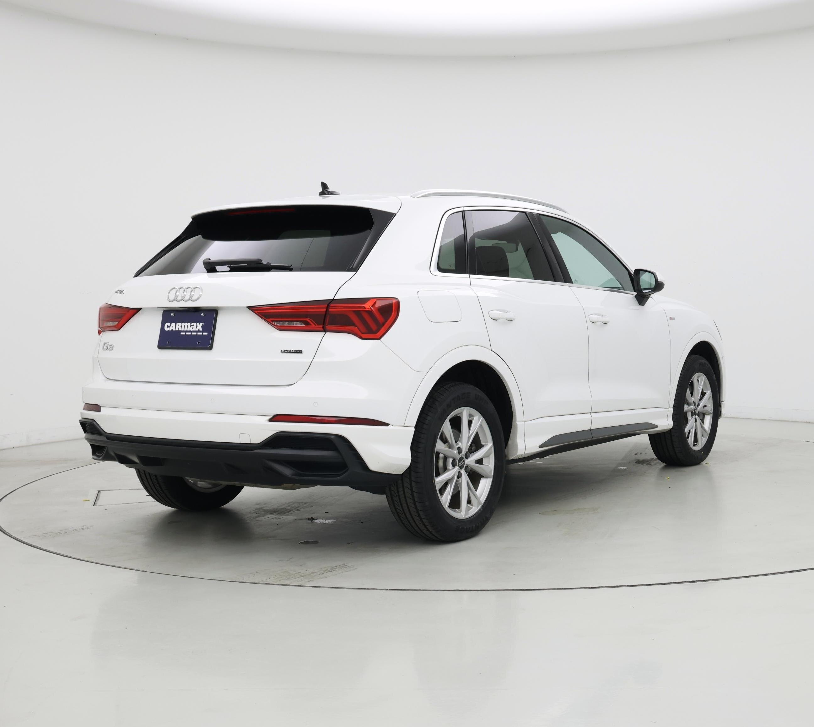 Thumbnail: 2022 Audi Q3 - 8