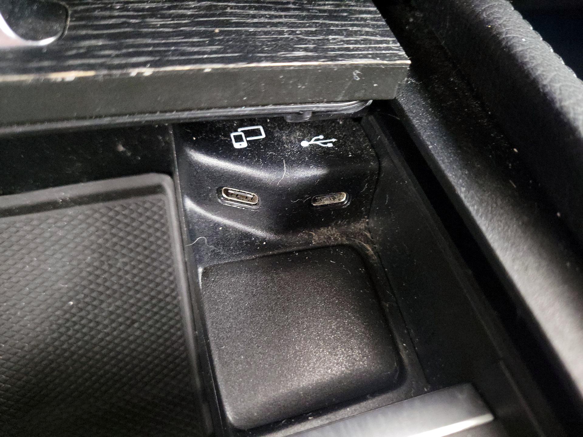 Thumbnail: 2022 Mercedes-Benz GLE - 19