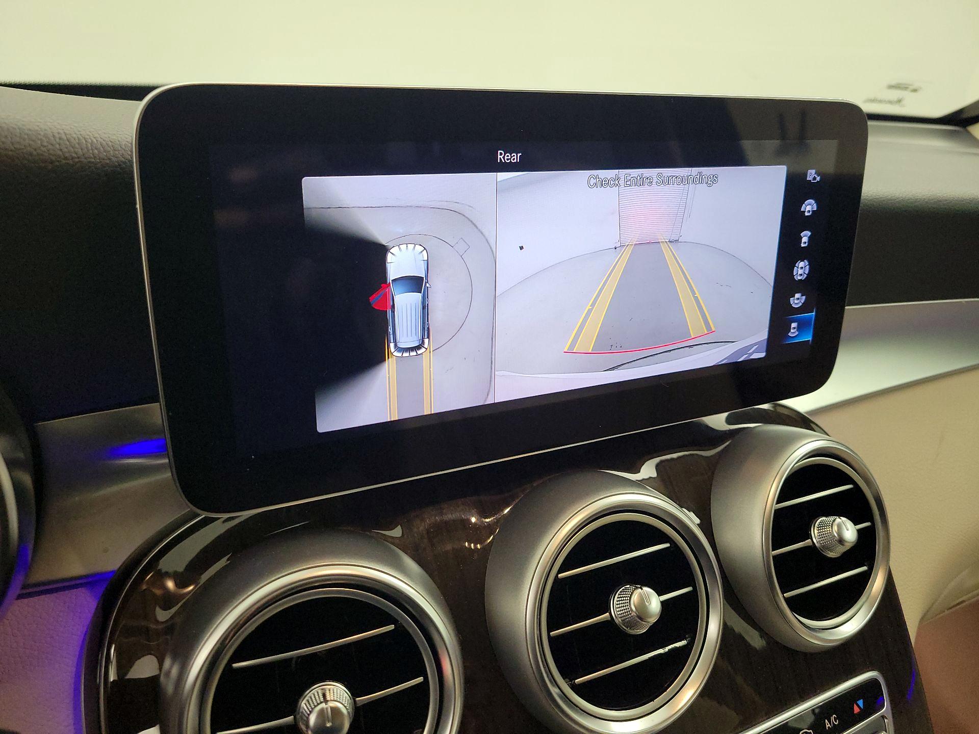 Thumbnail: 2022 Mercedes-Benz GLC - 14