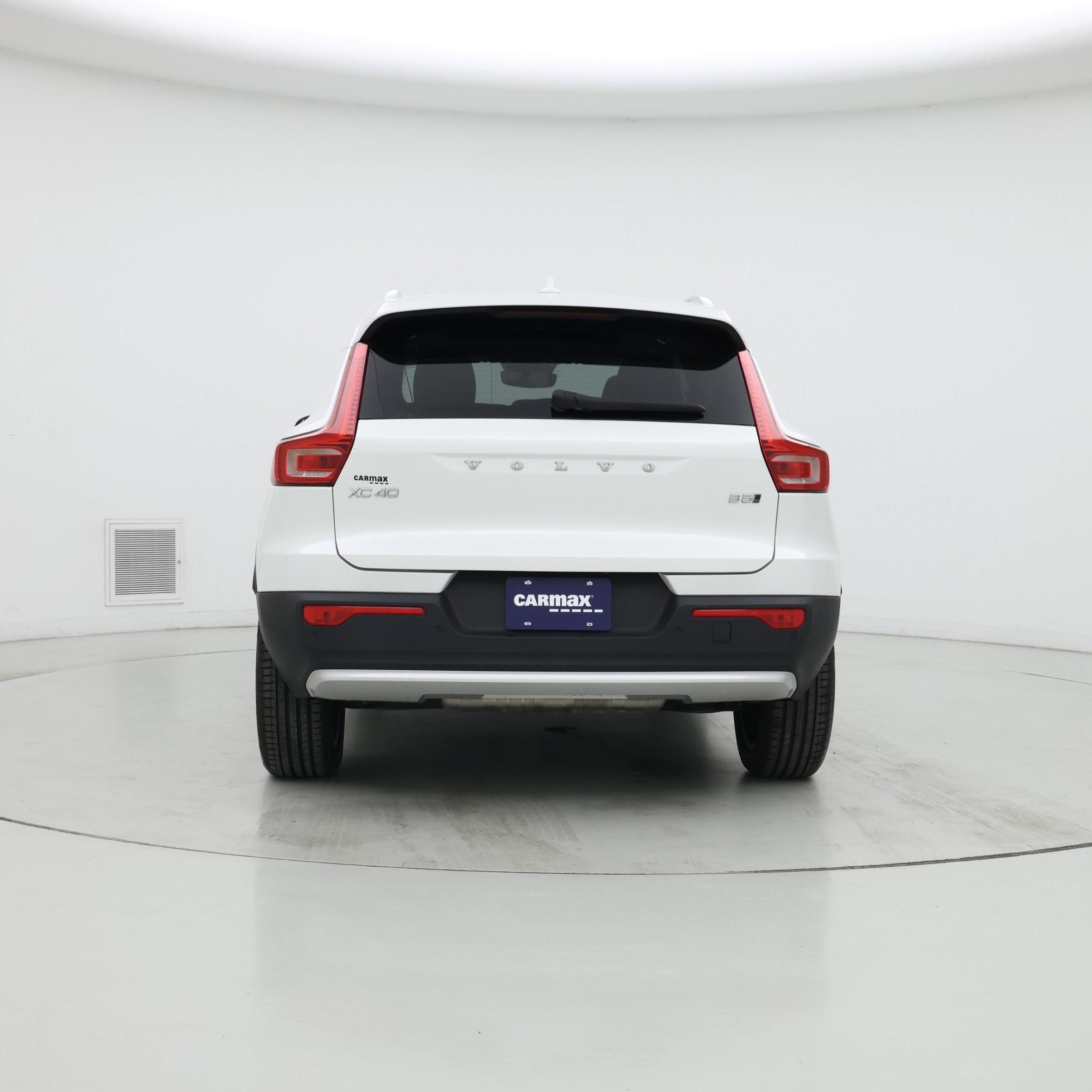 Thumbnail: 2023 Volvo XC40 - 6