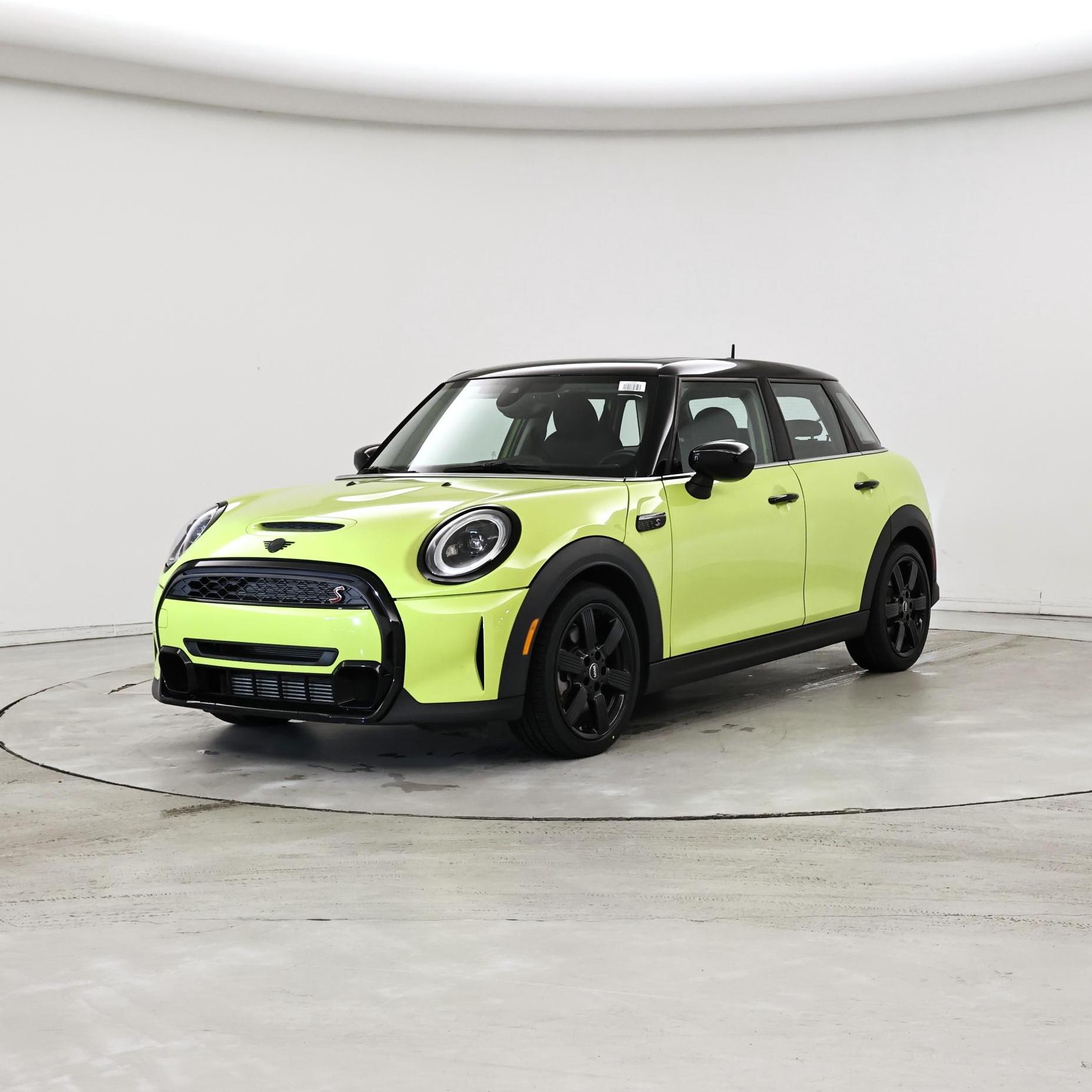 Thumbnail: 2023 MINI Cooper Hardtop - 4