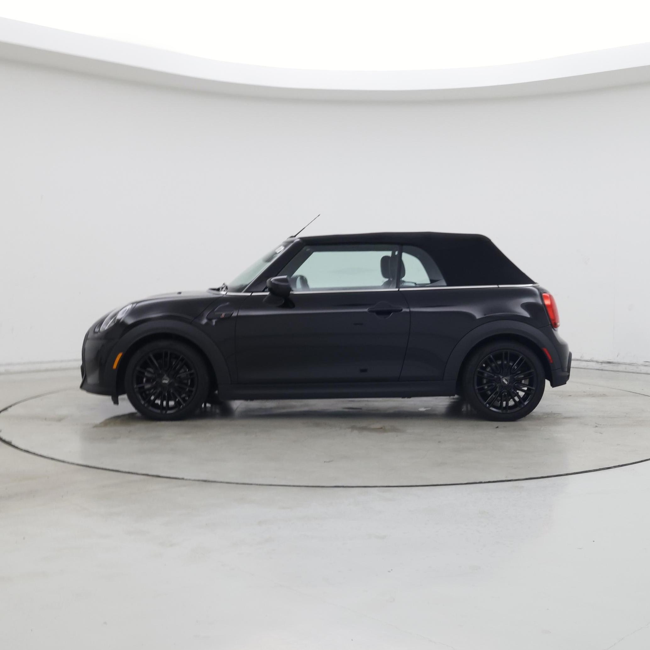 Thumbnail: 2022 MINI Cooper - 3