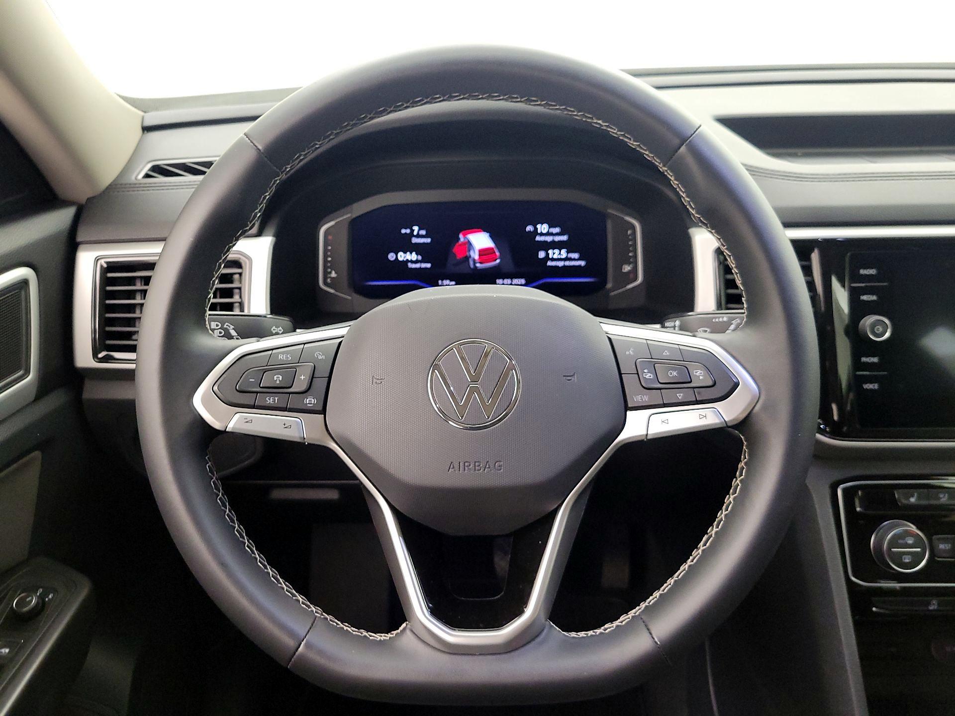 Thumbnail: 2023 Volkswagen Atlas - 10