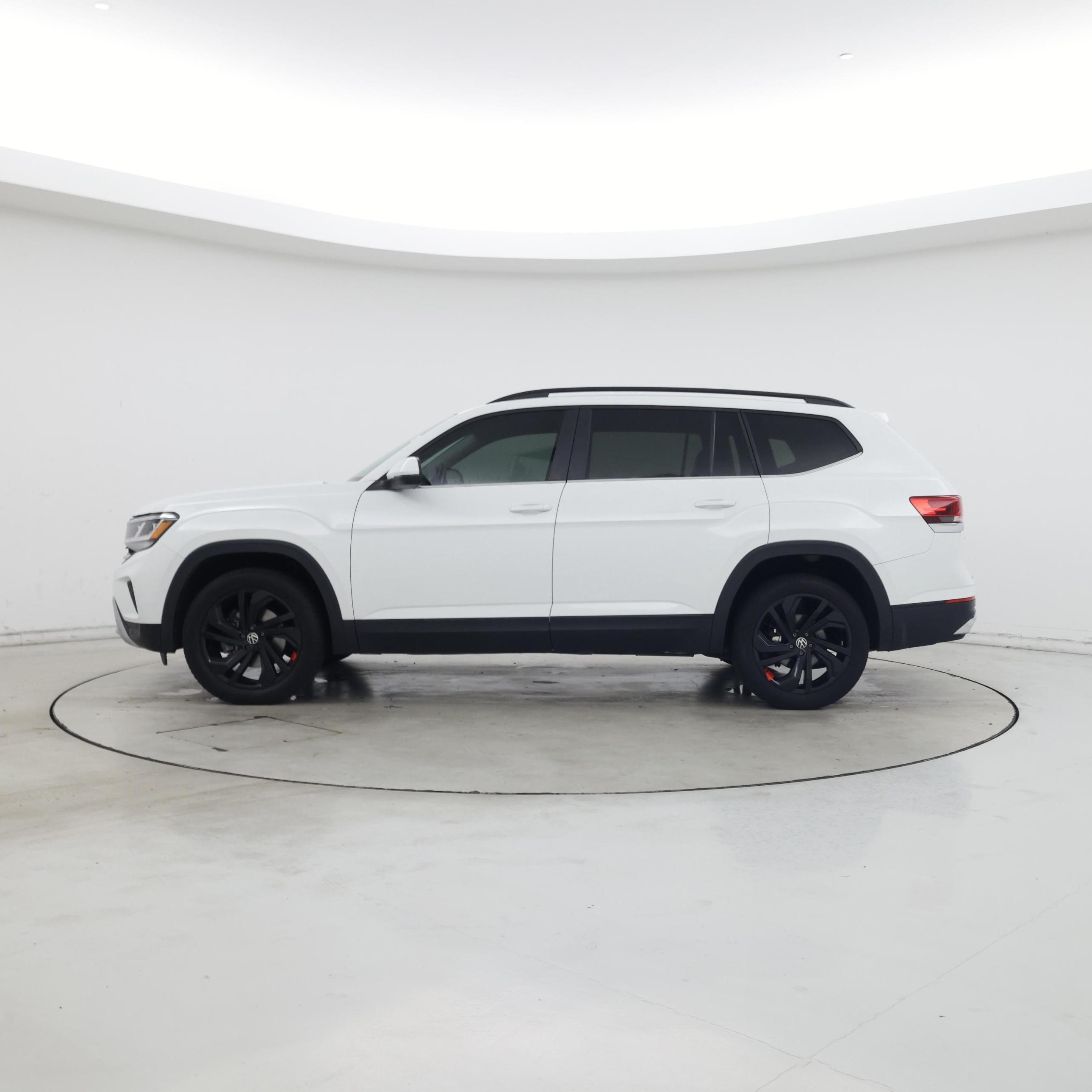 Thumbnail: 2023 Volkswagen Atlas - 3