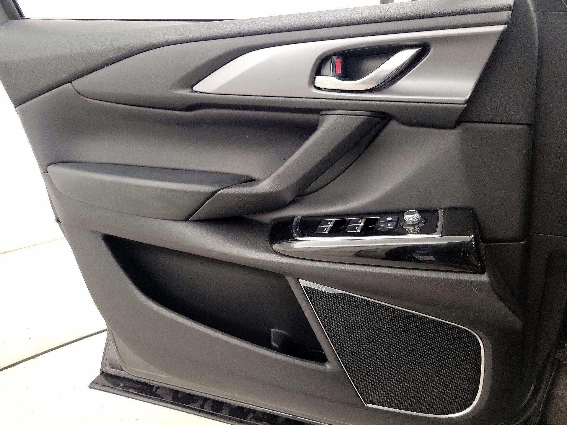 Thumbnail: 2022 Mazda CX-9 - 12