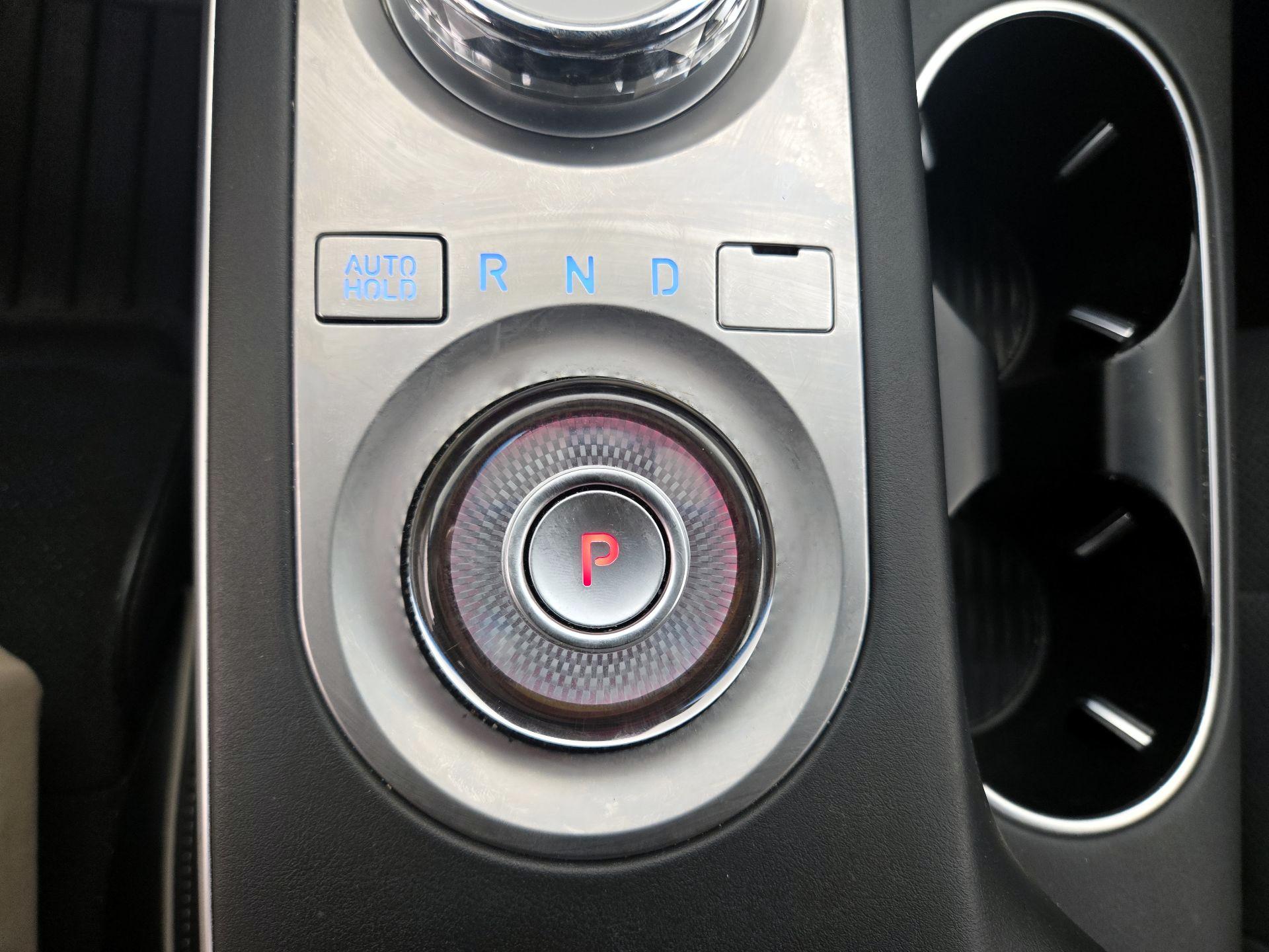 Thumbnail: 2022 Genesis GV70 - 18