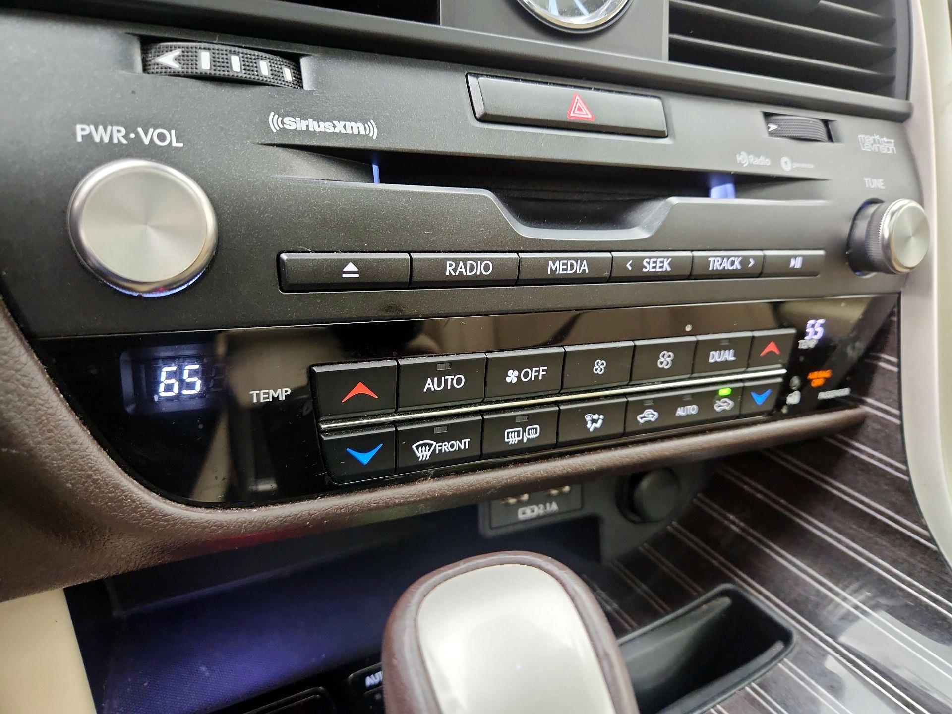 Thumbnail: 2020 Lexus RX - 16