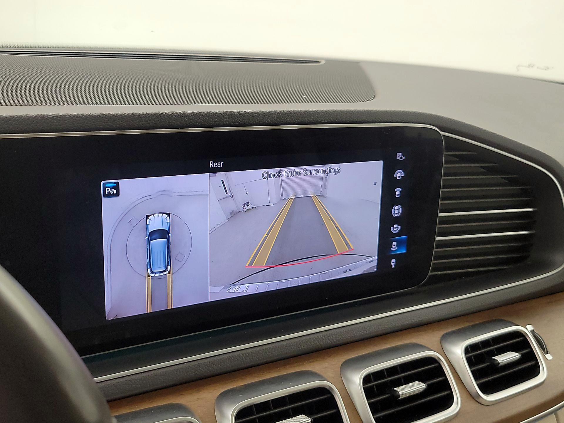 Thumbnail: 2020 Mercedes-Benz GLE - 15