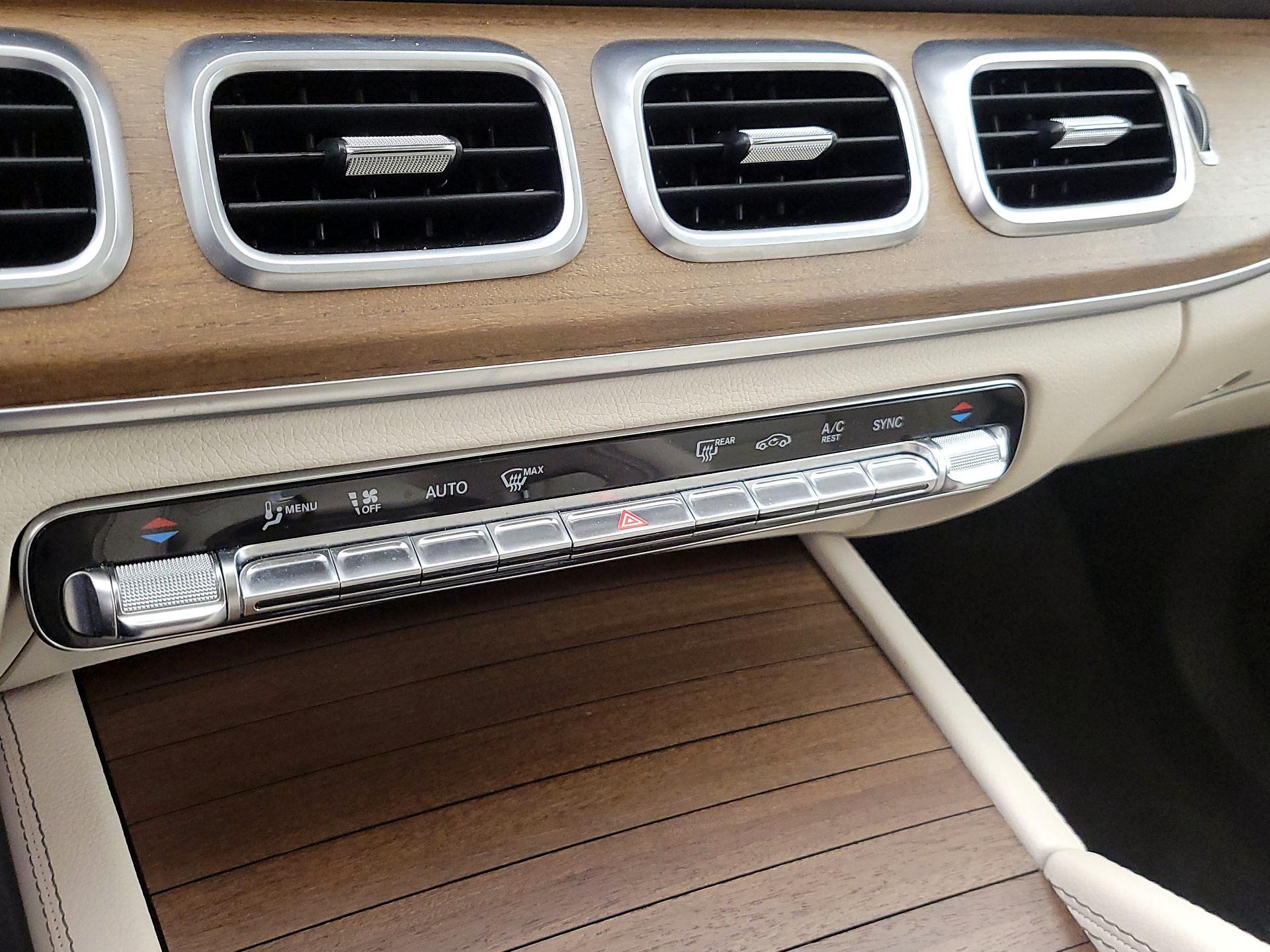 Thumbnail: 2020 Mercedes-Benz GLE - 17