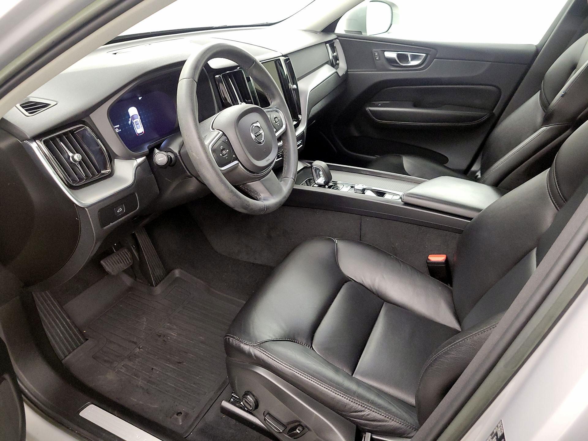 Thumbnail: 2023 Volvo XC60 - 11