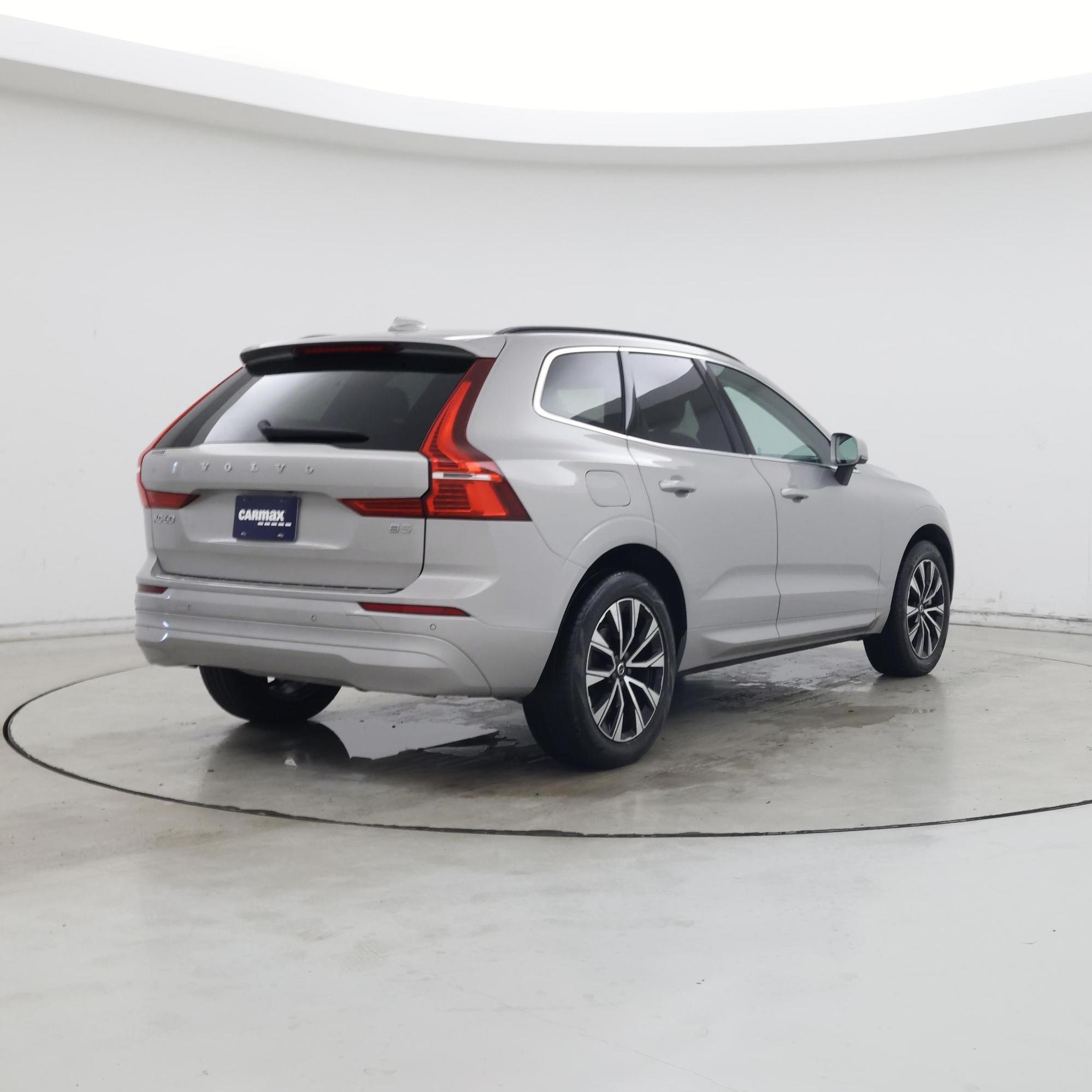 Thumbnail: 2023 Volvo XC60 - 8