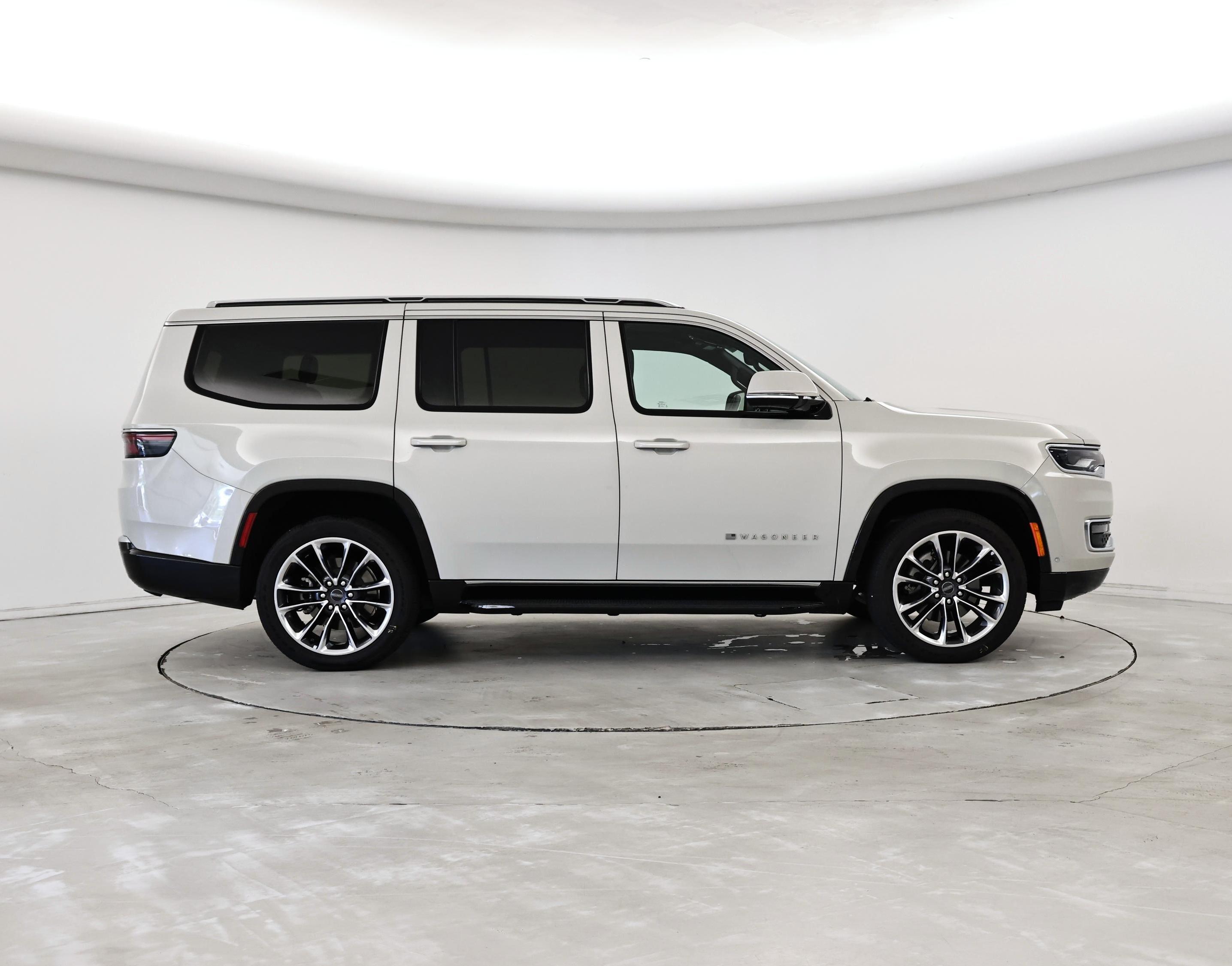 Thumbnail: 2022 Jeep Wagoneer - 7