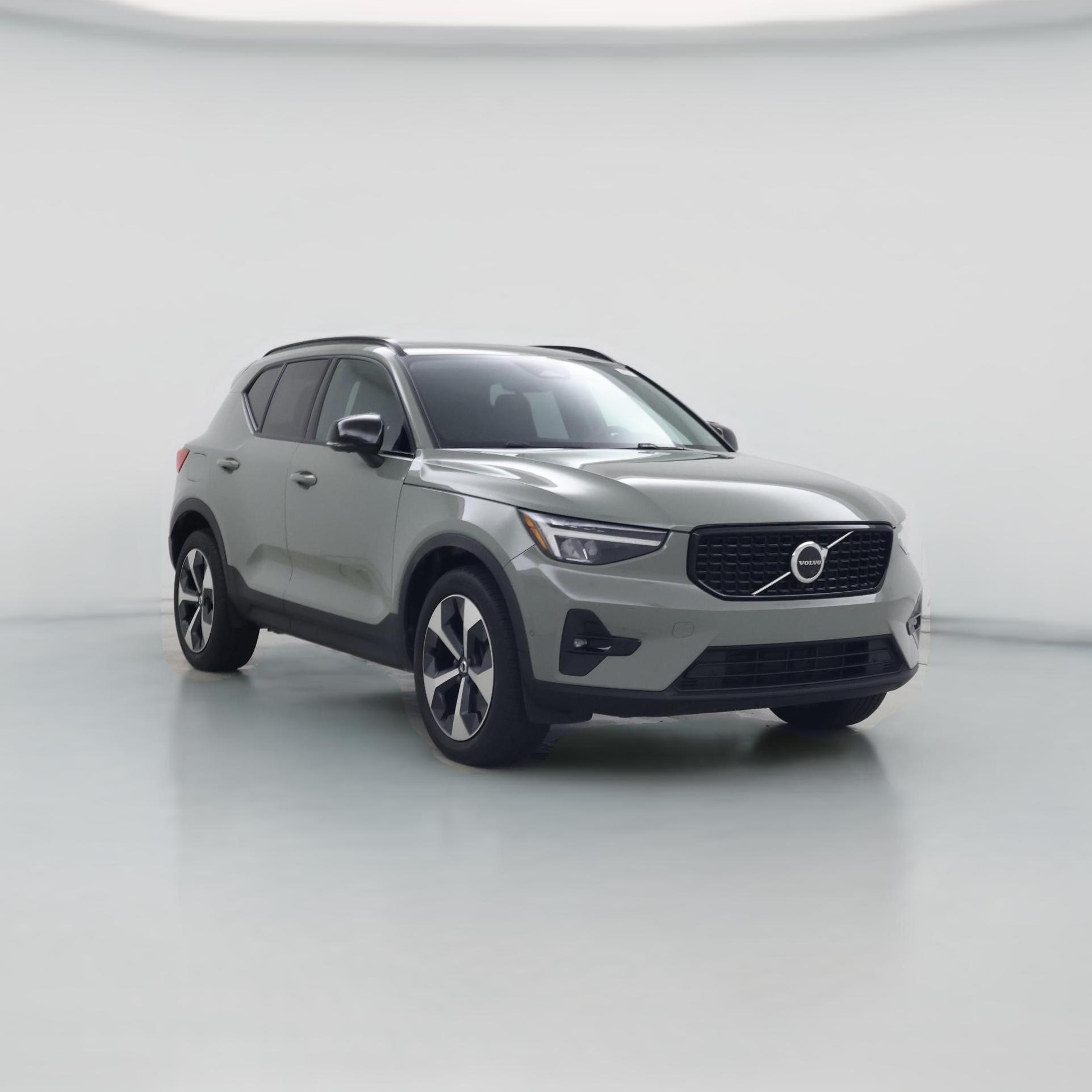 Thumbnail: 2023 Volvo XC40 - 1