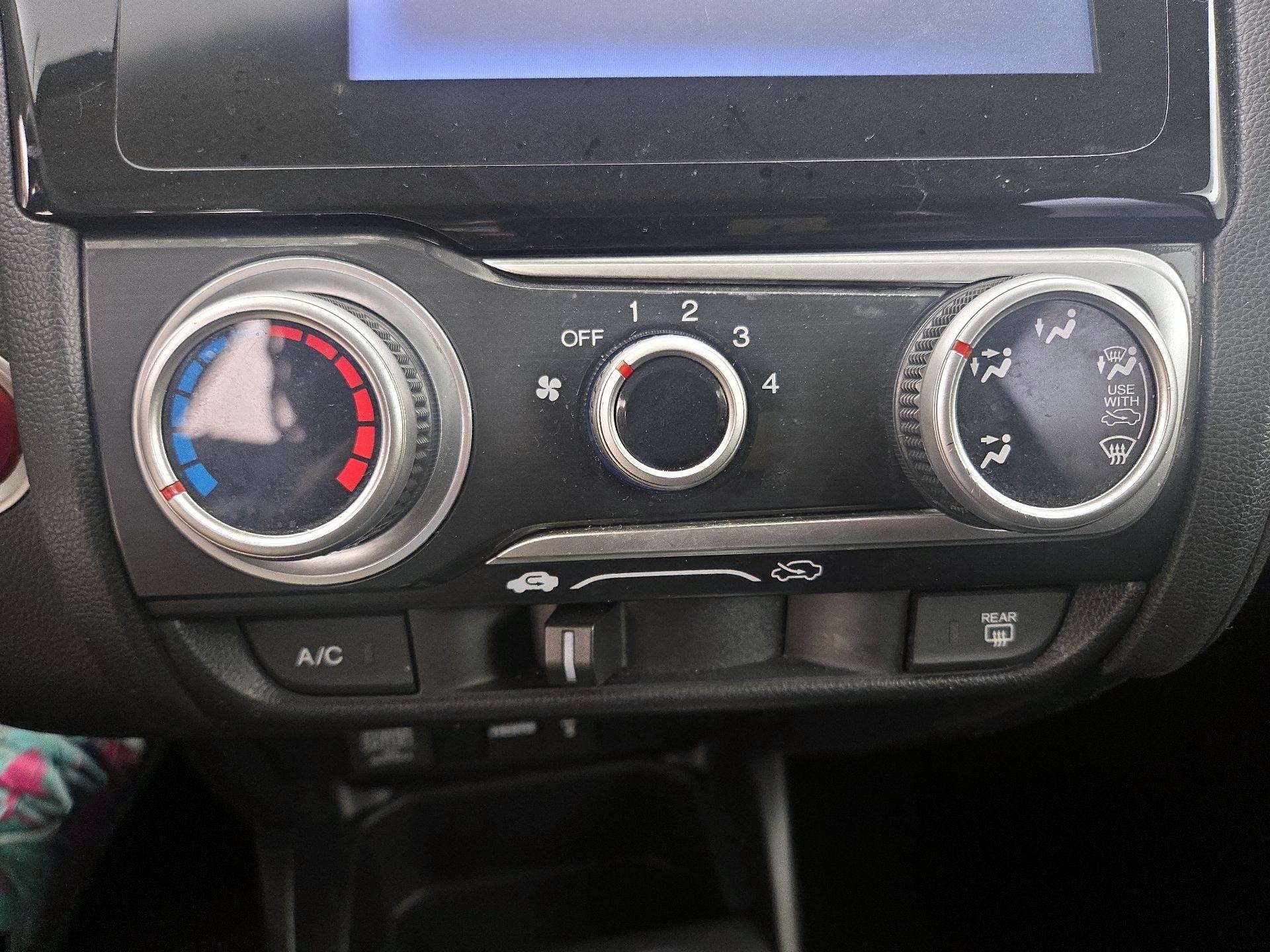 Thumbnail: 2015 Honda Fit - 16