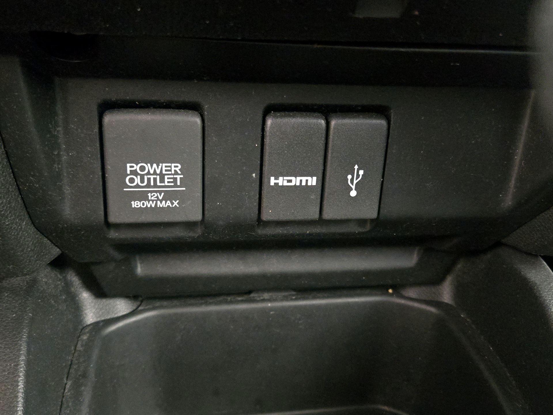 Thumbnail: 2015 Honda Fit - 18