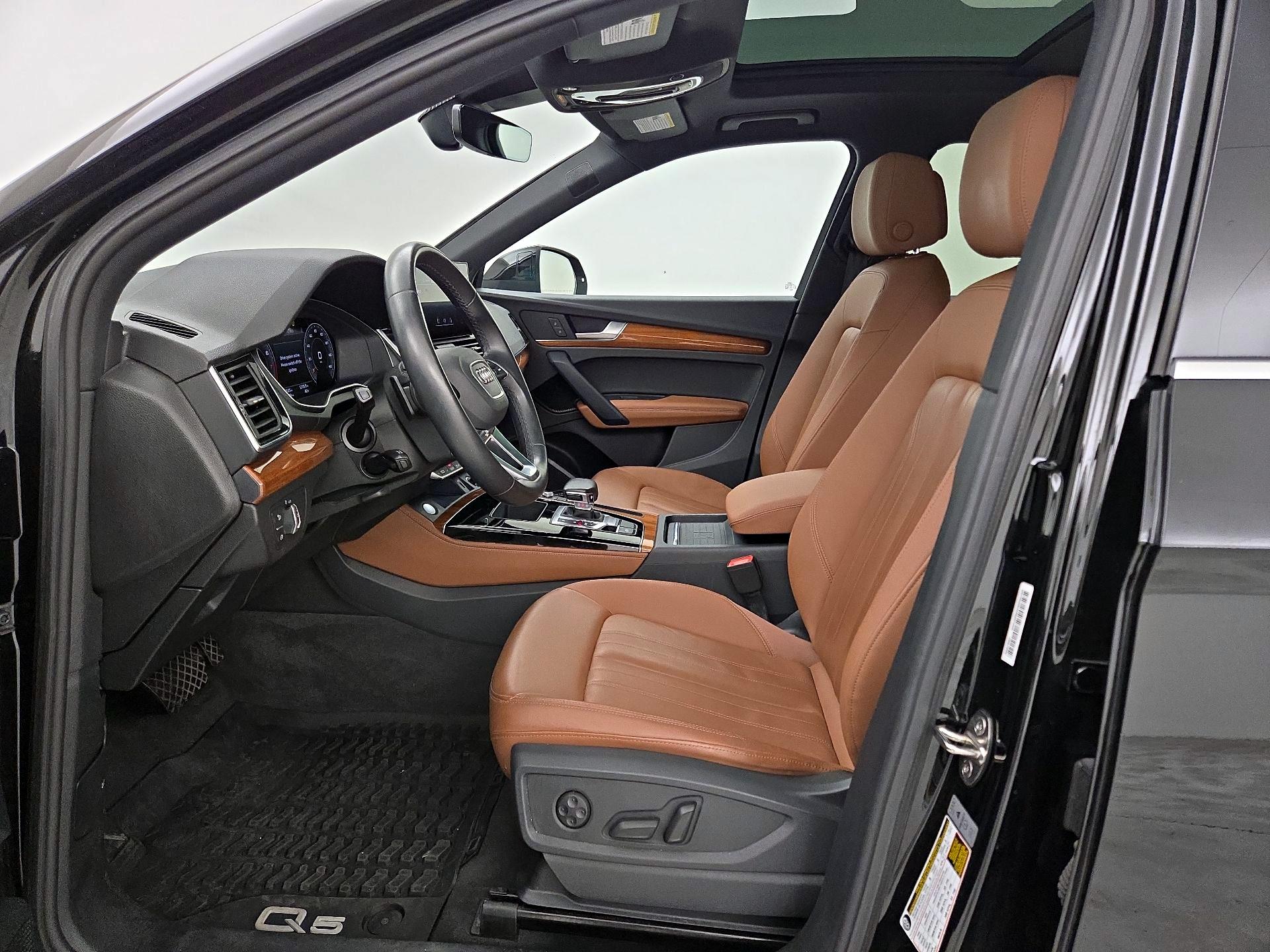 Thumbnail: 2021 Audi Q5 - 11