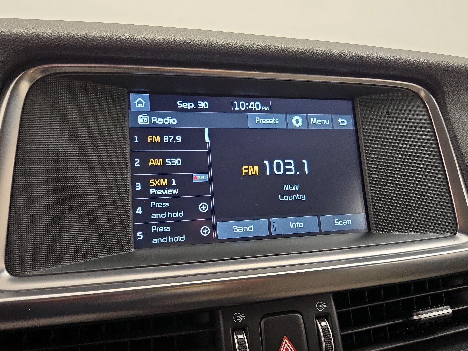 Thumbnail: 2018 Kia Optima - 15