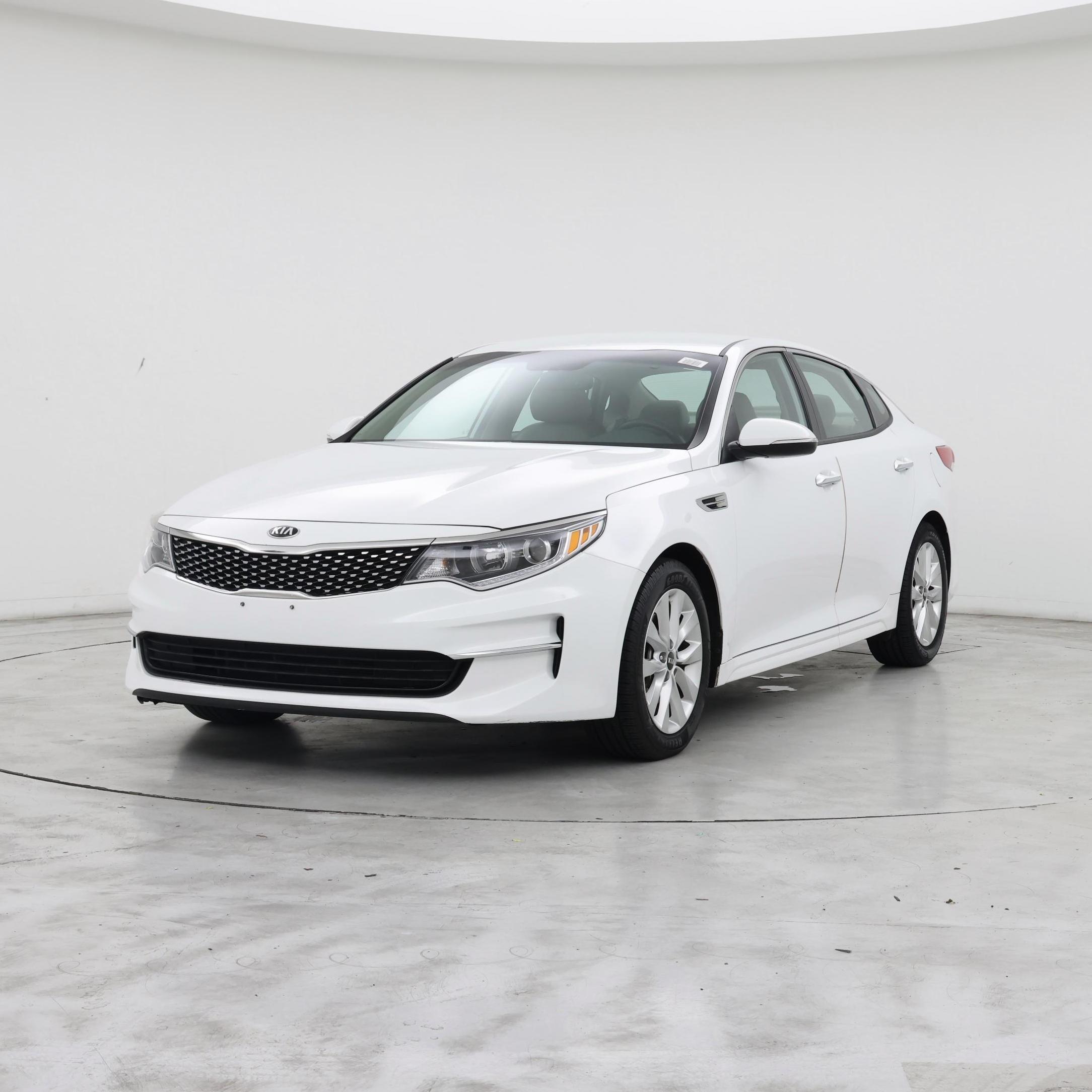 Thumbnail: 2018 Kia Optima - 4