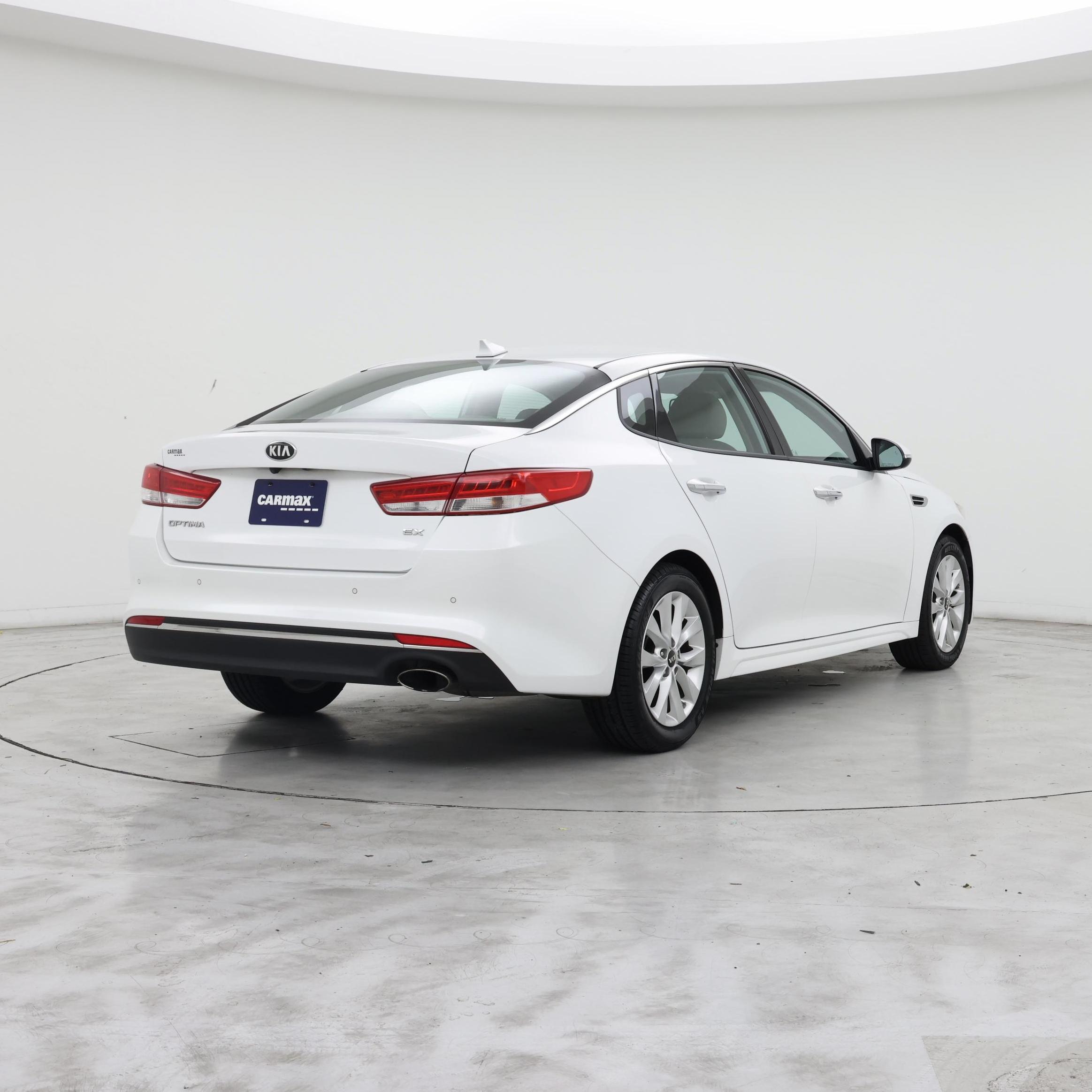 Thumbnail: 2018 Kia Optima - 8