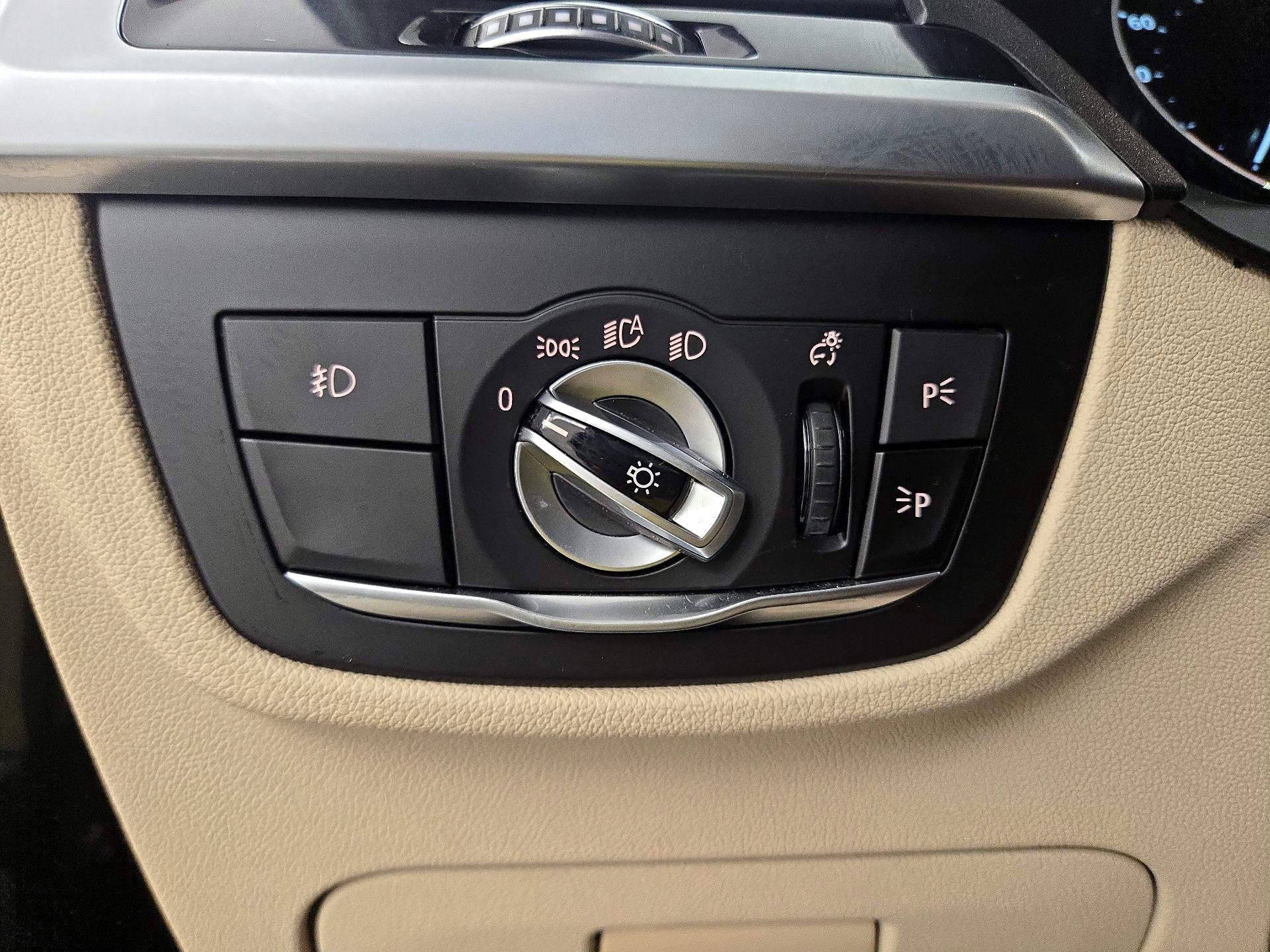 Thumbnail: 2021 BMW X3 - 13