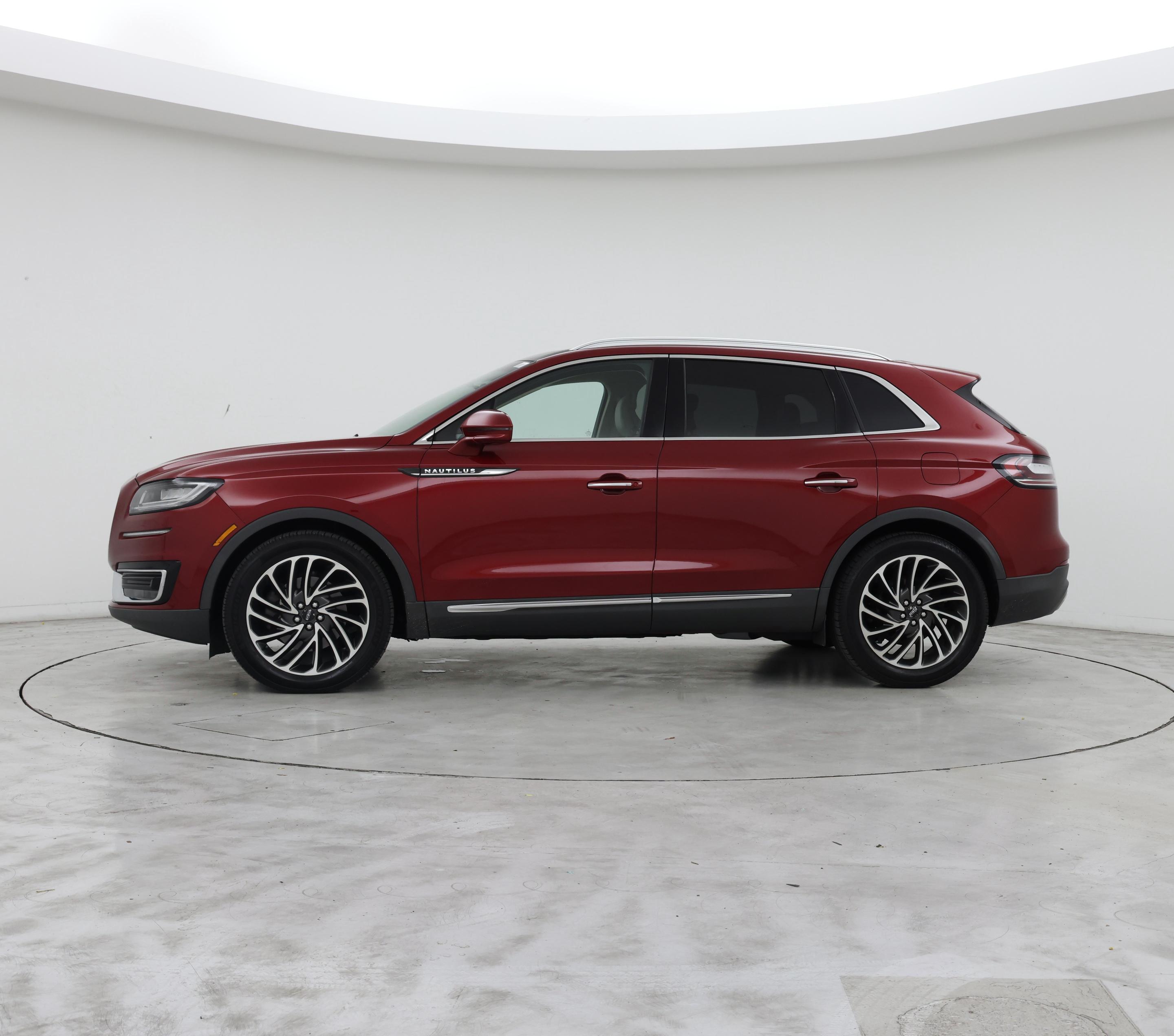 Thumbnail: 2019 Lincoln Nautilus - 3