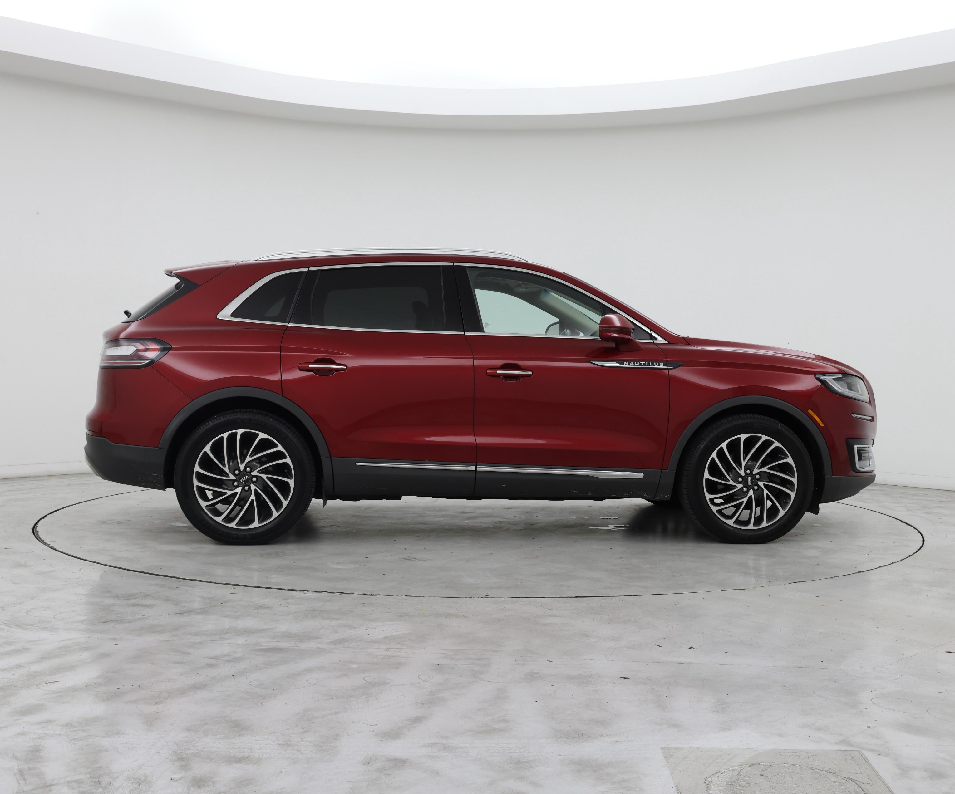 Thumbnail: 2019 Lincoln Nautilus - 7