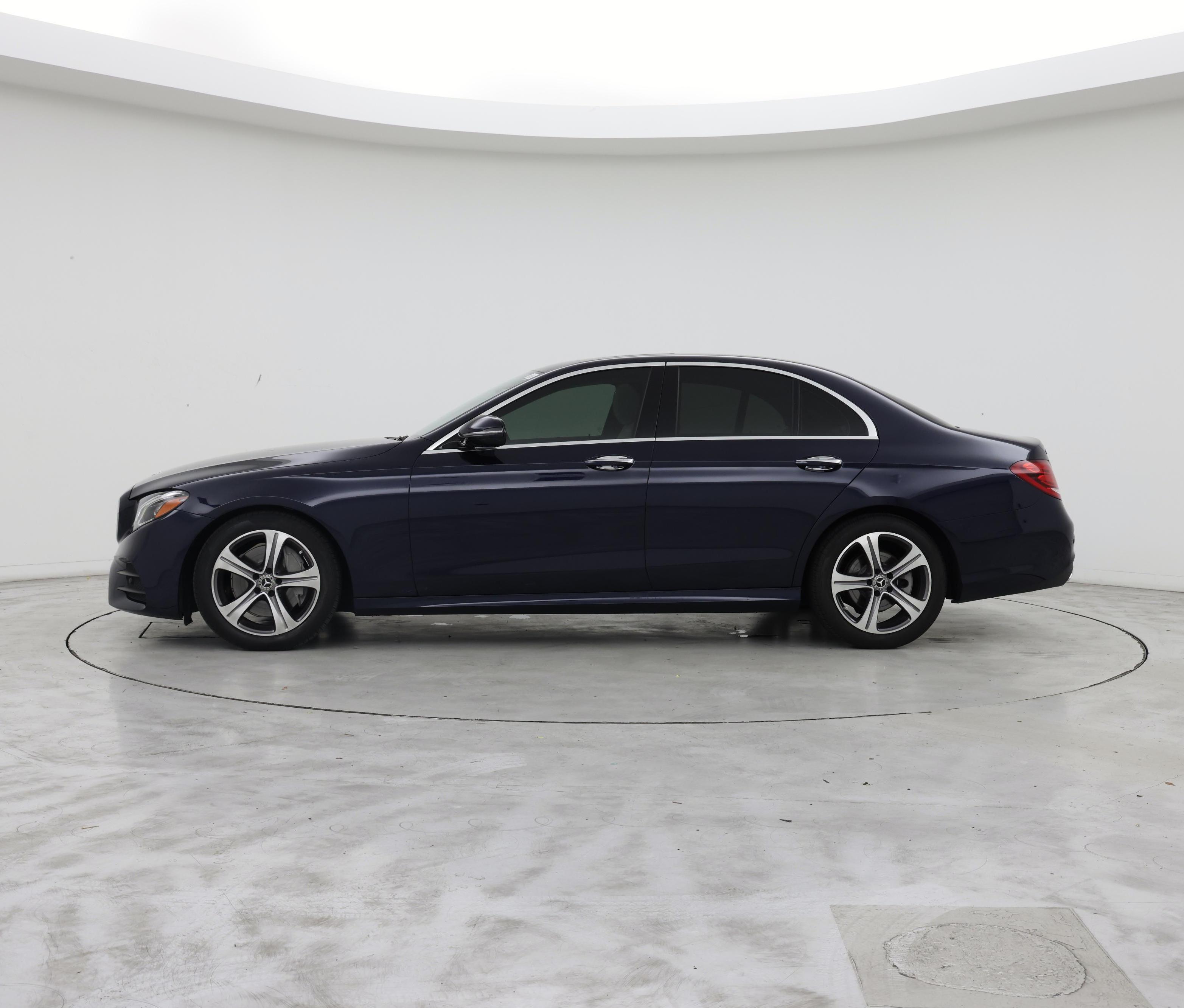 Thumbnail: 2020 Mercedes-Benz E-Class - 3