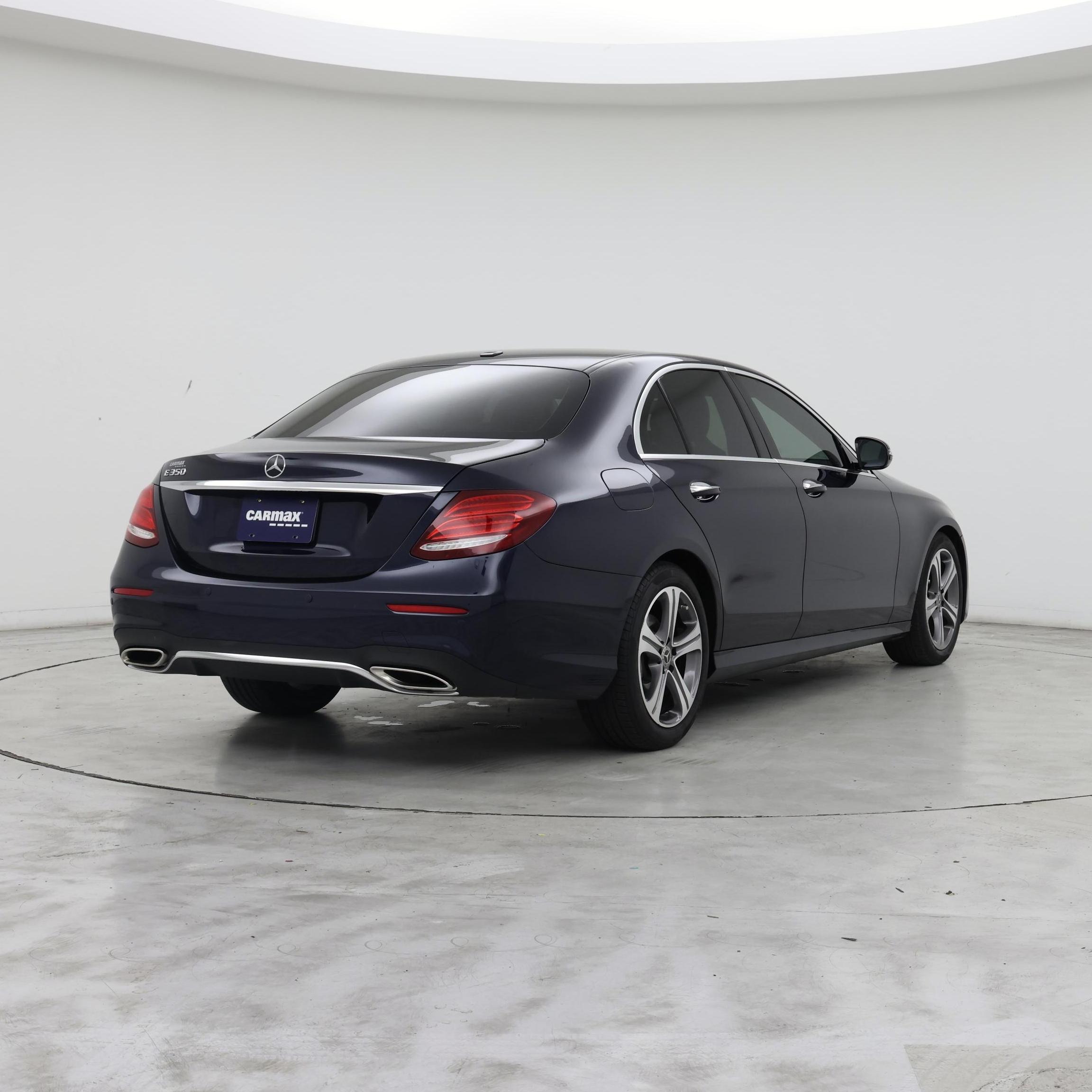 Thumbnail: 2020 Mercedes-Benz E-Class - 8