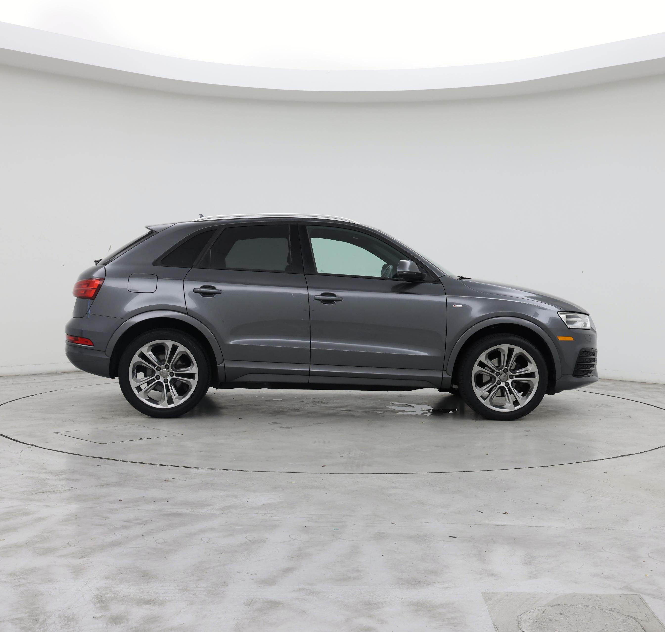 Thumbnail: 2018 Audi Q3 - 7