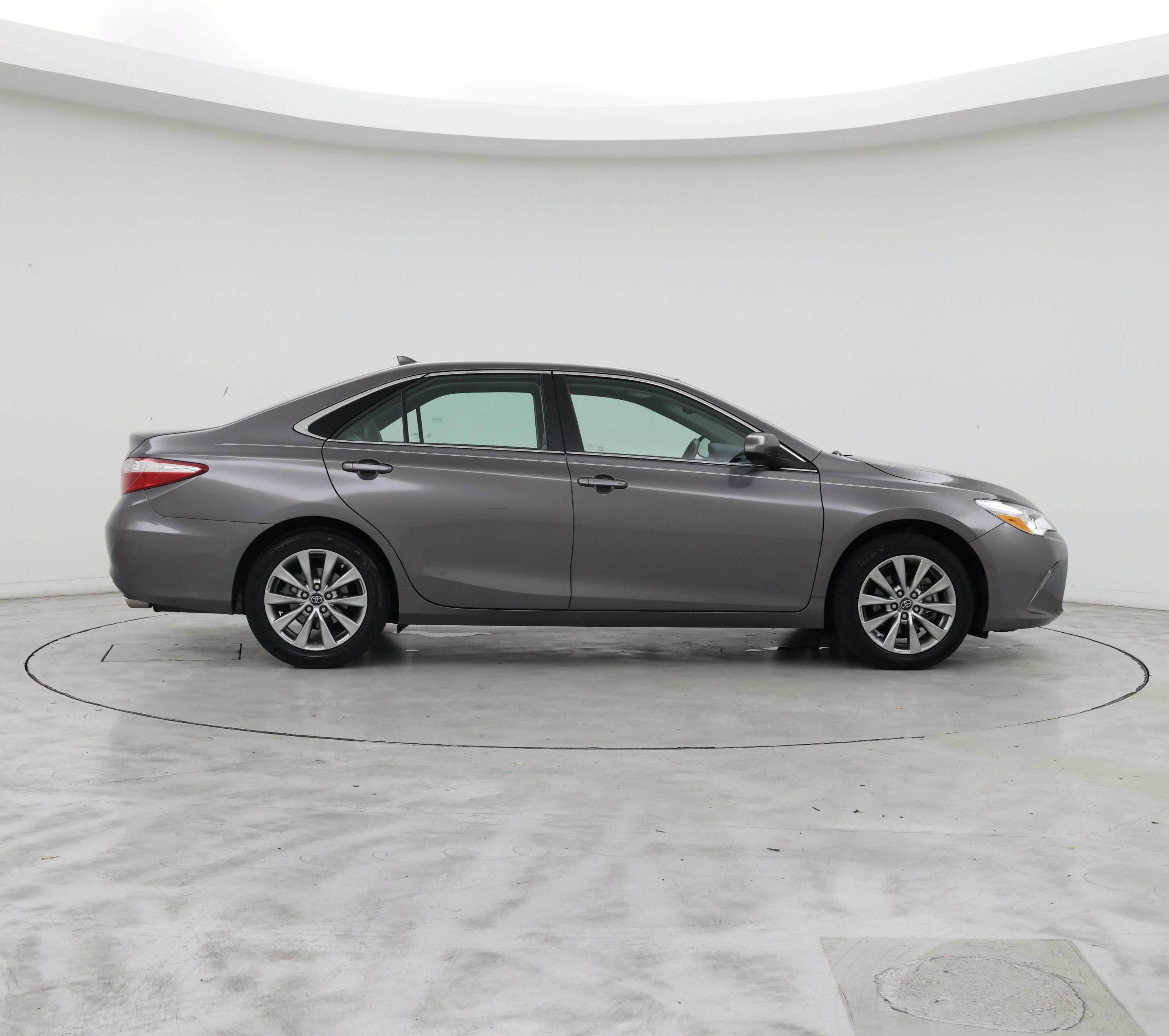 Thumbnail: 2017 Toyota Camry - 7