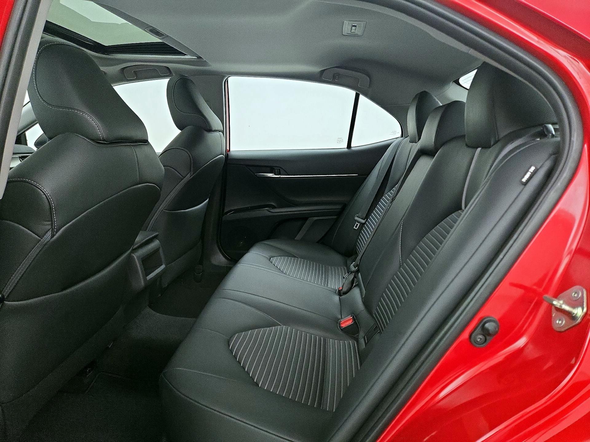 Thumbnail: 2019 Toyota Camry - 20