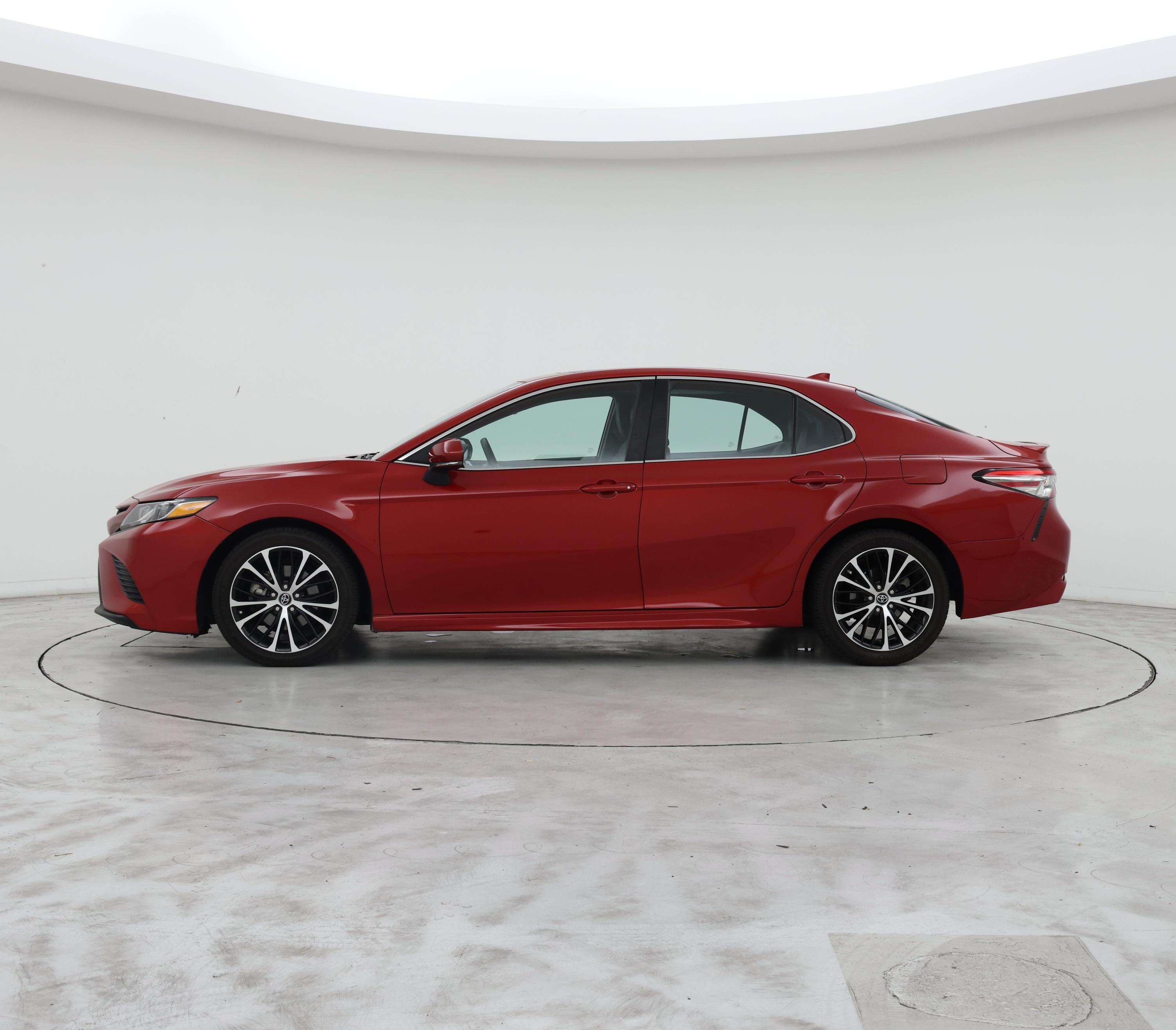 Thumbnail: 2019 Toyota Camry - 3