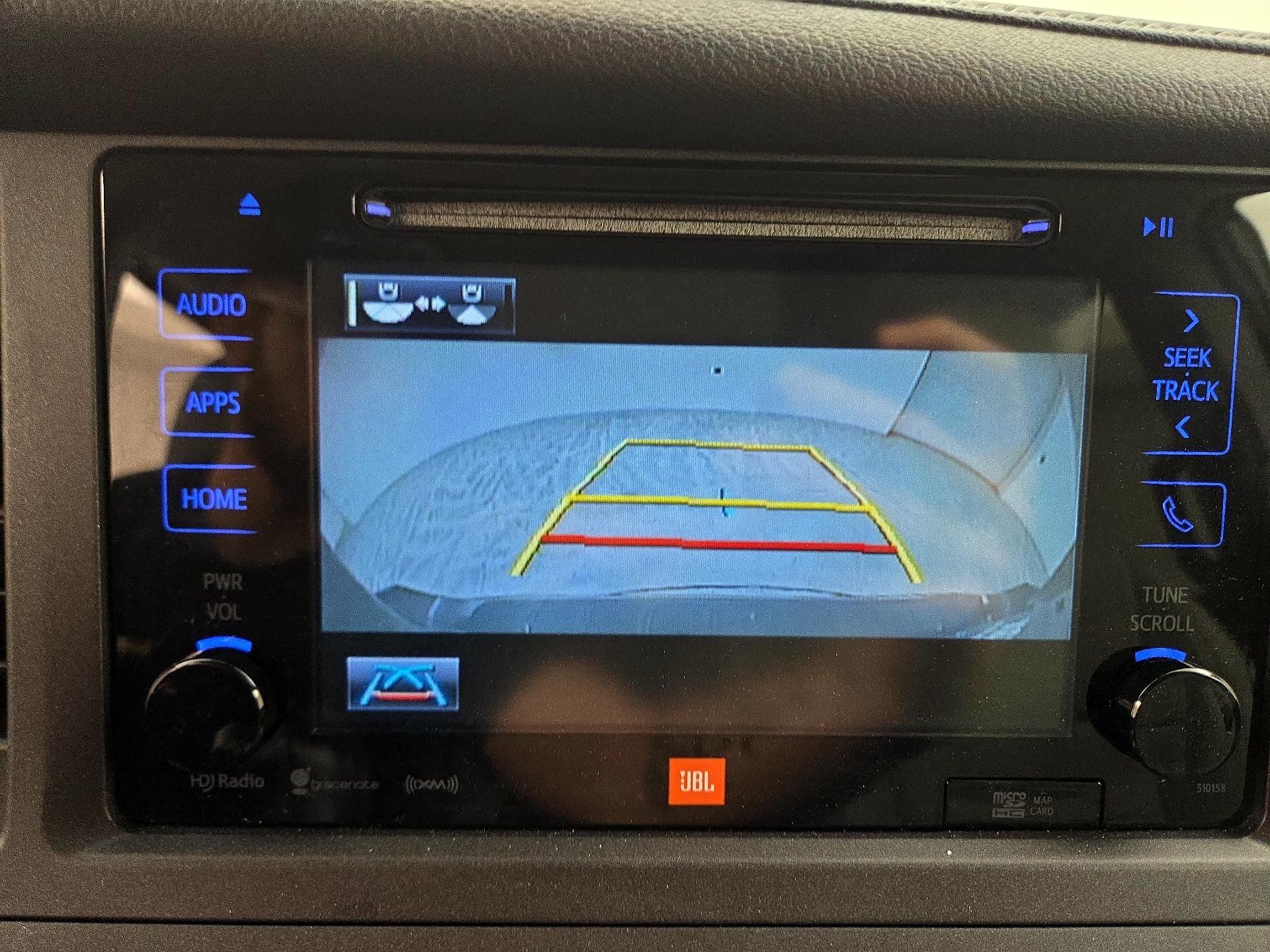Thumbnail: 2016 Toyota Sienna - 14