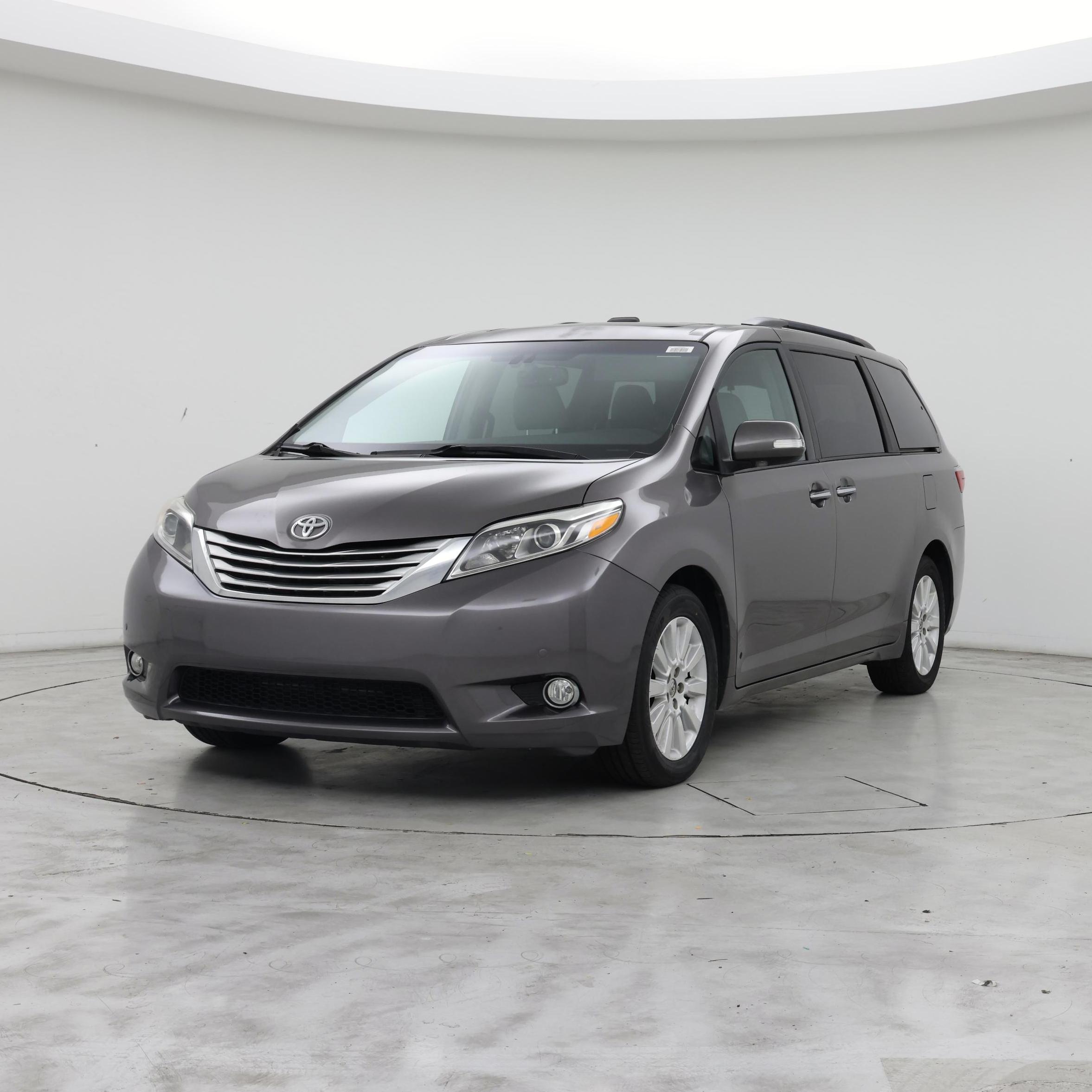 Thumbnail: 2016 Toyota Sienna - 4