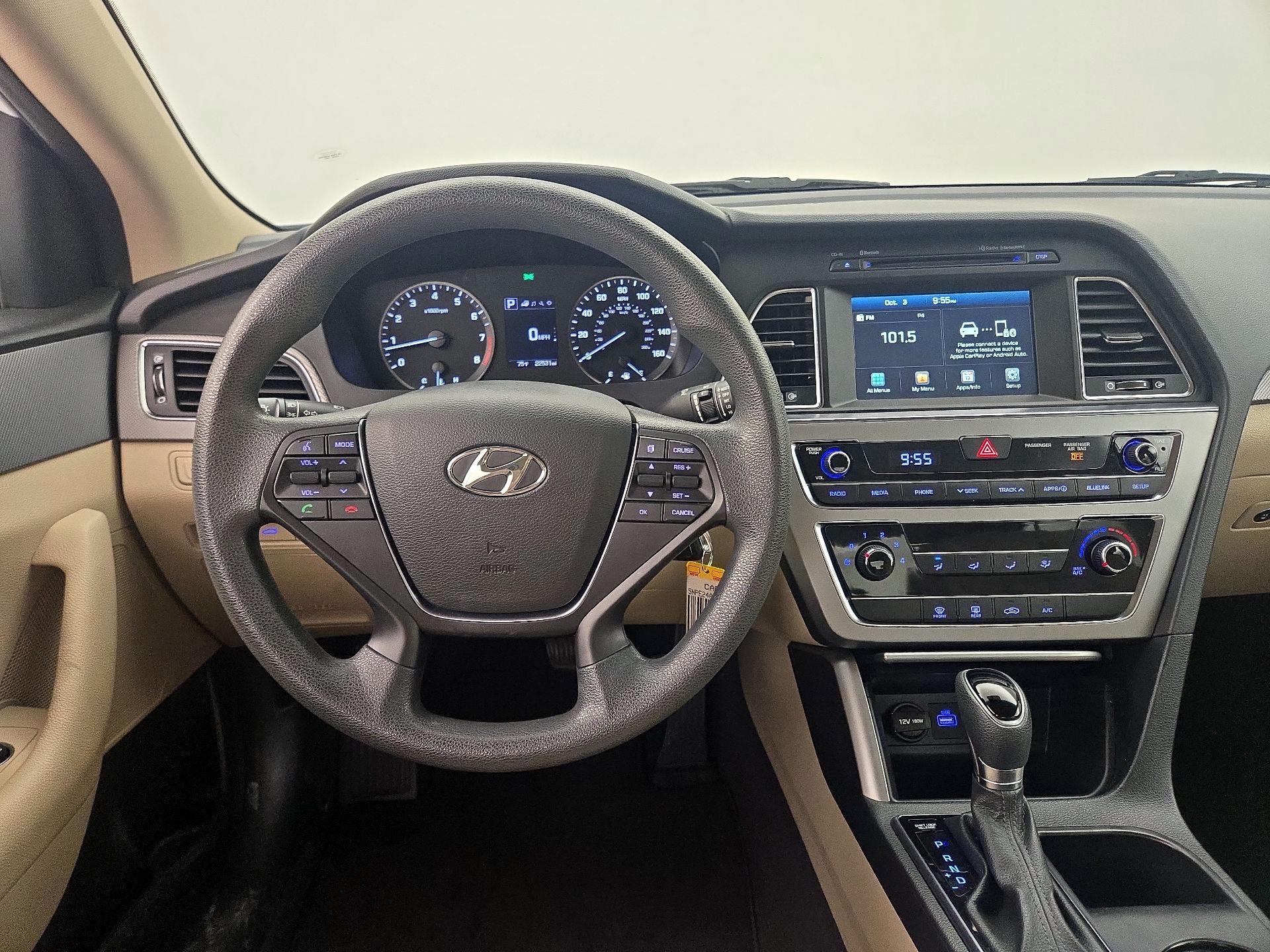 Thumbnail: 2017 Hyundai Sonata - 10