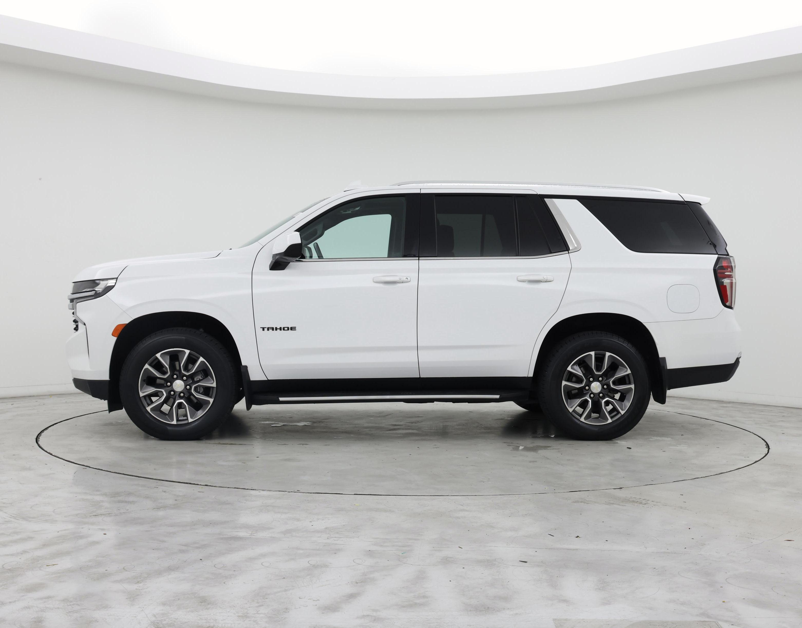 Thumbnail: 2021 Chevrolet Tahoe - 3