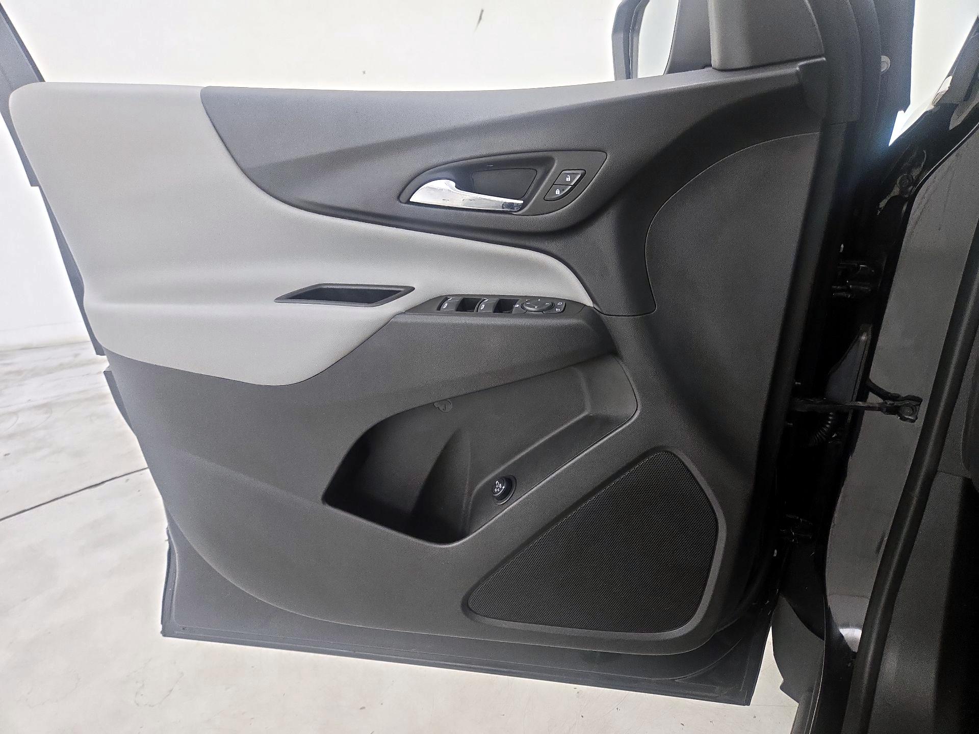 Thumbnail: 2022 Chevrolet Equinox - 12